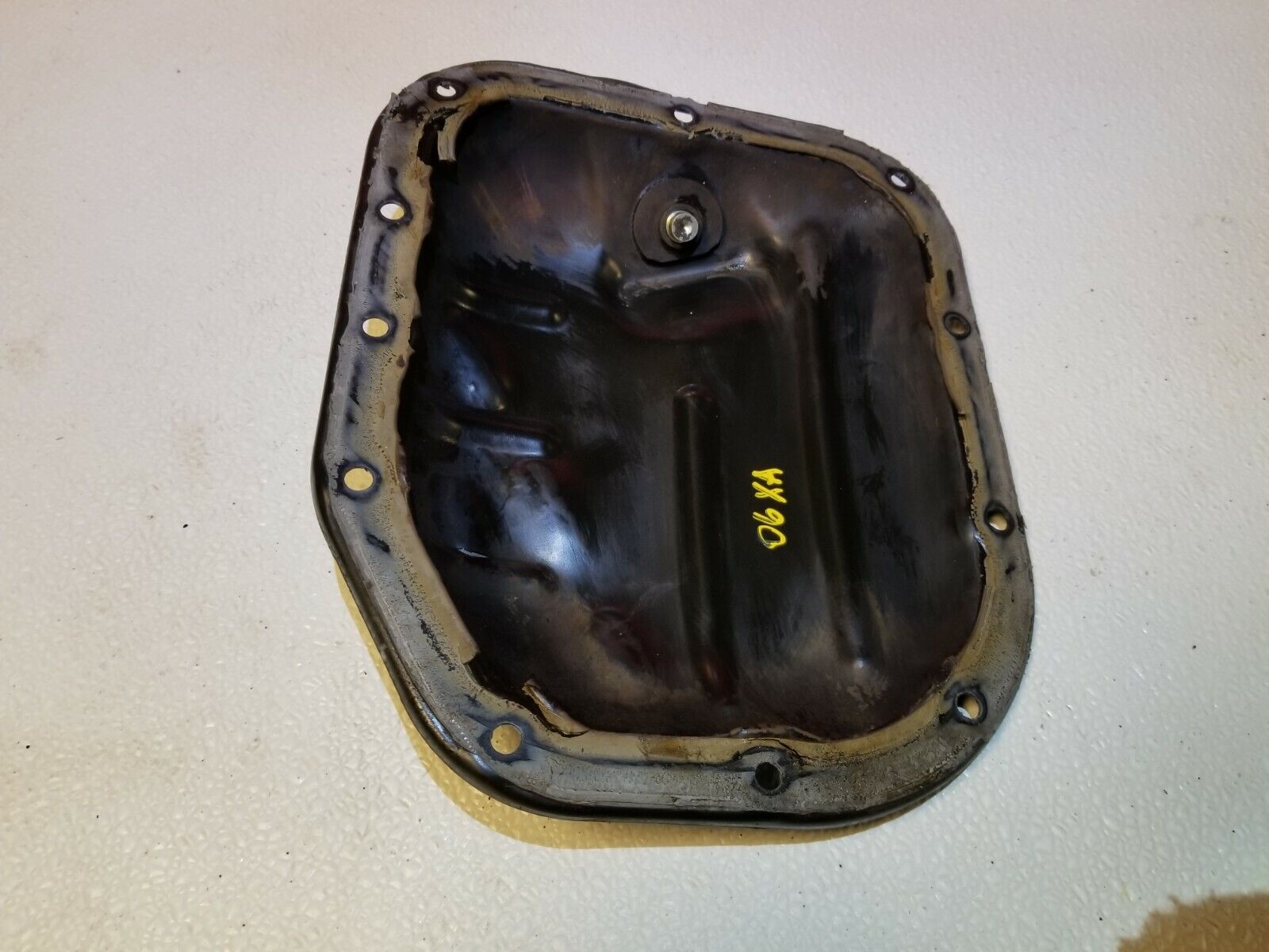 04 05 06 Scion XA 1.5L Engine Oil Pan OEM Replacement - Perfect for DIY Car Maintenance & Engine Repair