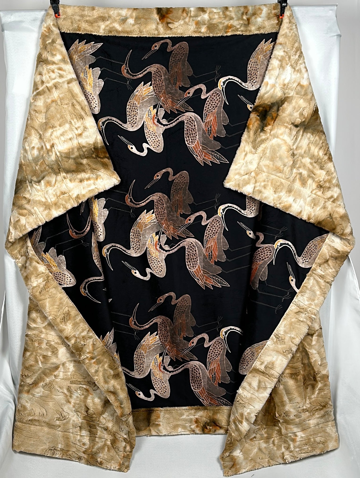 Premium Onyx Crane & Tie-Dye Rabbit Beige Large Blanket 55