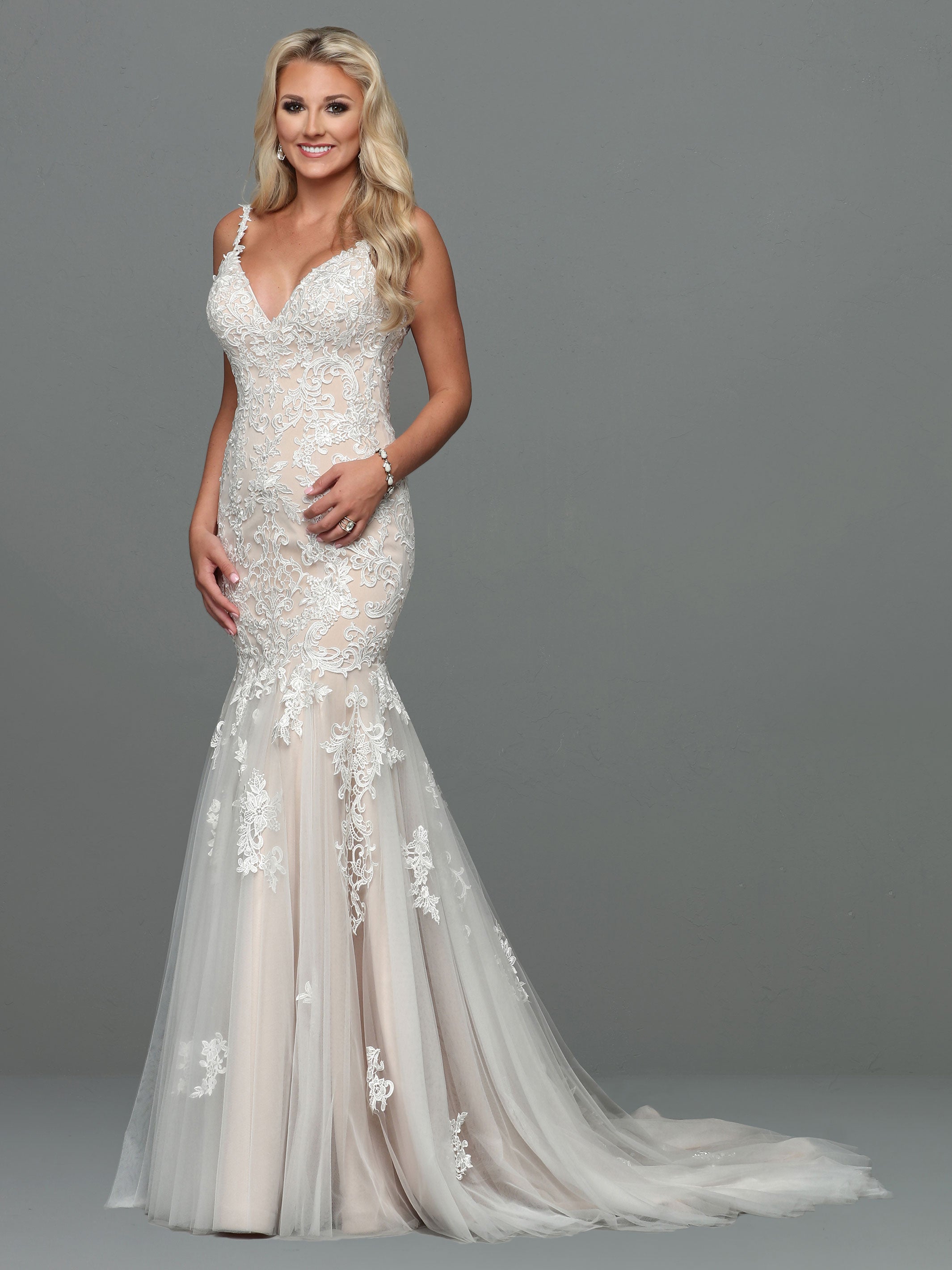 Alexandra Women's Fashion Sample Outfit - Perfect for Casual Wear, Parties & Special Occasions