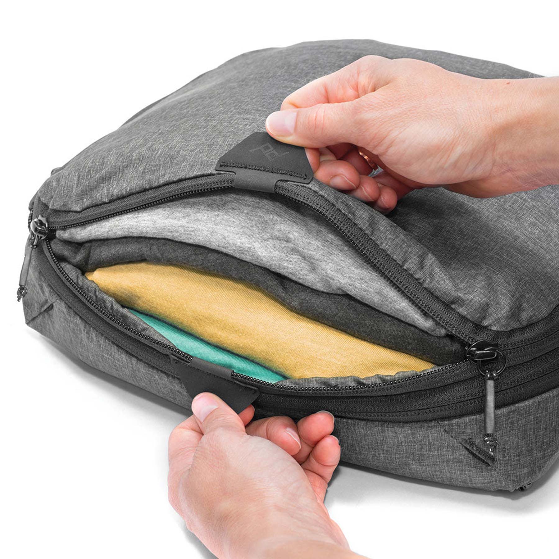 Peak Design Medium Packing Cube - Travel Organizer for Clothes & Accessories - Perfect for Backpacks, Suitcases & Carry-On Luggage