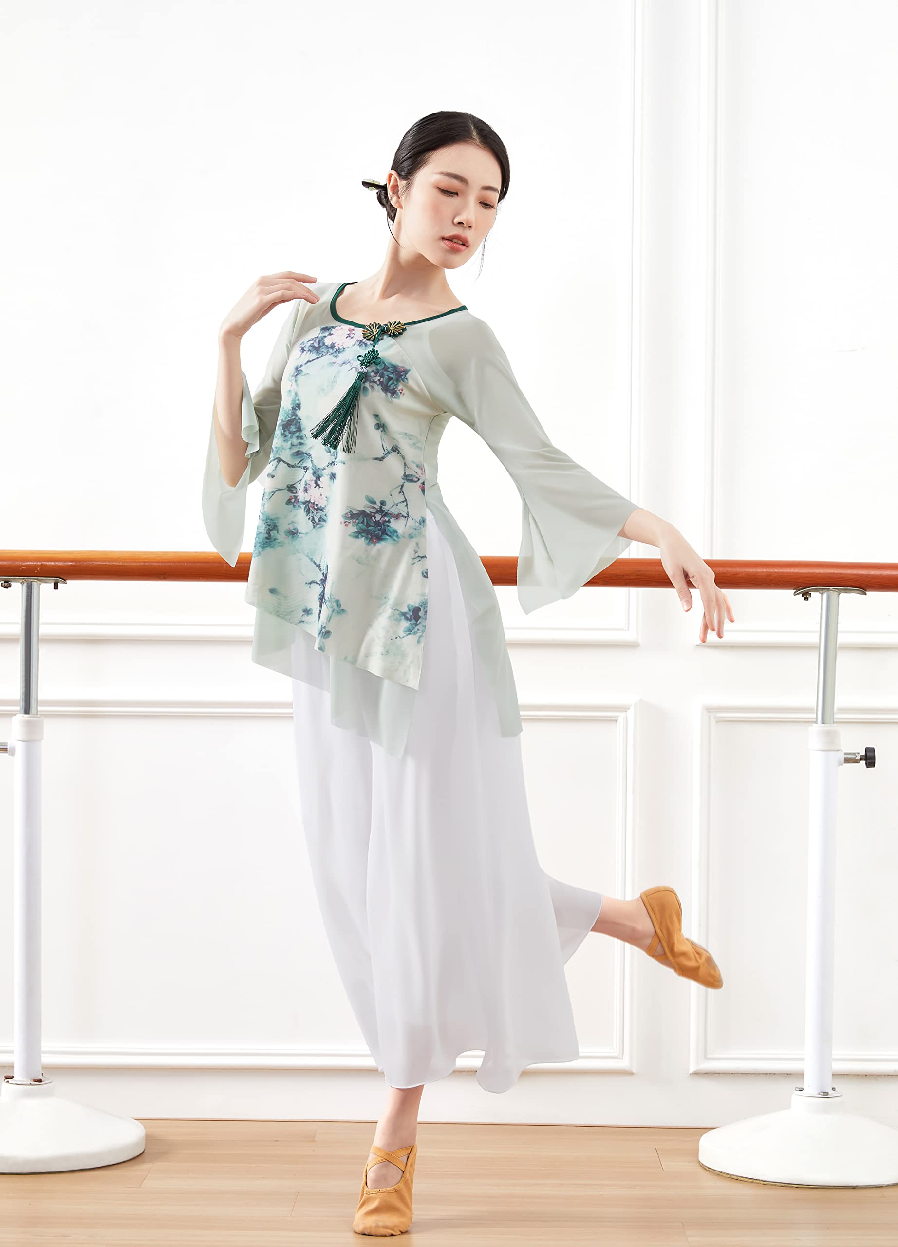 Angcoco Women's Traditional Chinese Long Sleeve Stretch Chiffon Dance Top for Performance, Stage Show, and Cultural Events