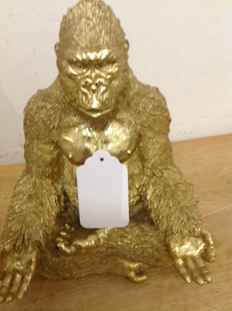 10K Gold Plated Resin Gorilla Figurine - Elegant Home Decor, Office Desk Accessory, Gift for Animal Lovers & Collectors