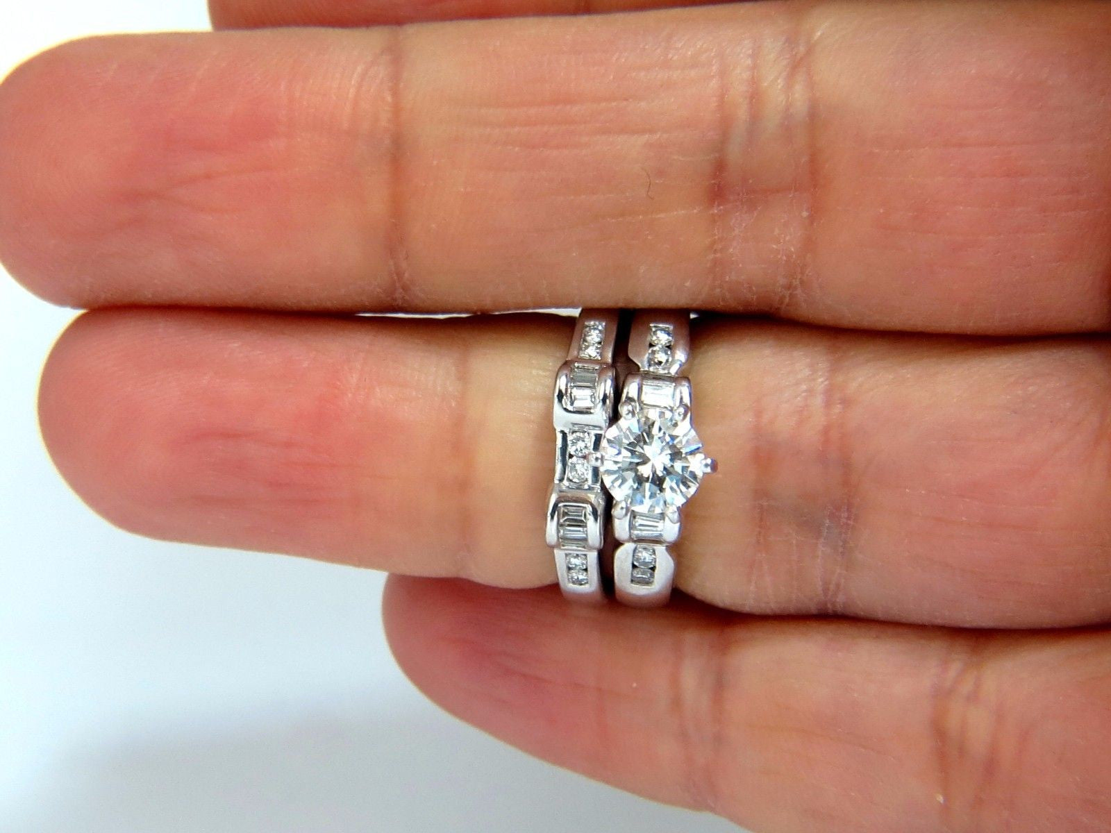 GIA Certified 1.40ct Round Diamond Engagement Ring with Matching Wedding Band in Platinum (H/VS) - Perfect for Proposals, Anniversaries & Special Occasions
