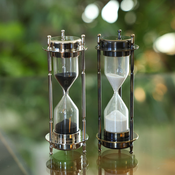 1 or 2 Minute Sand Timer with Compass - Perfect for Board Games, Cooking, Workouts & Classroom Activities