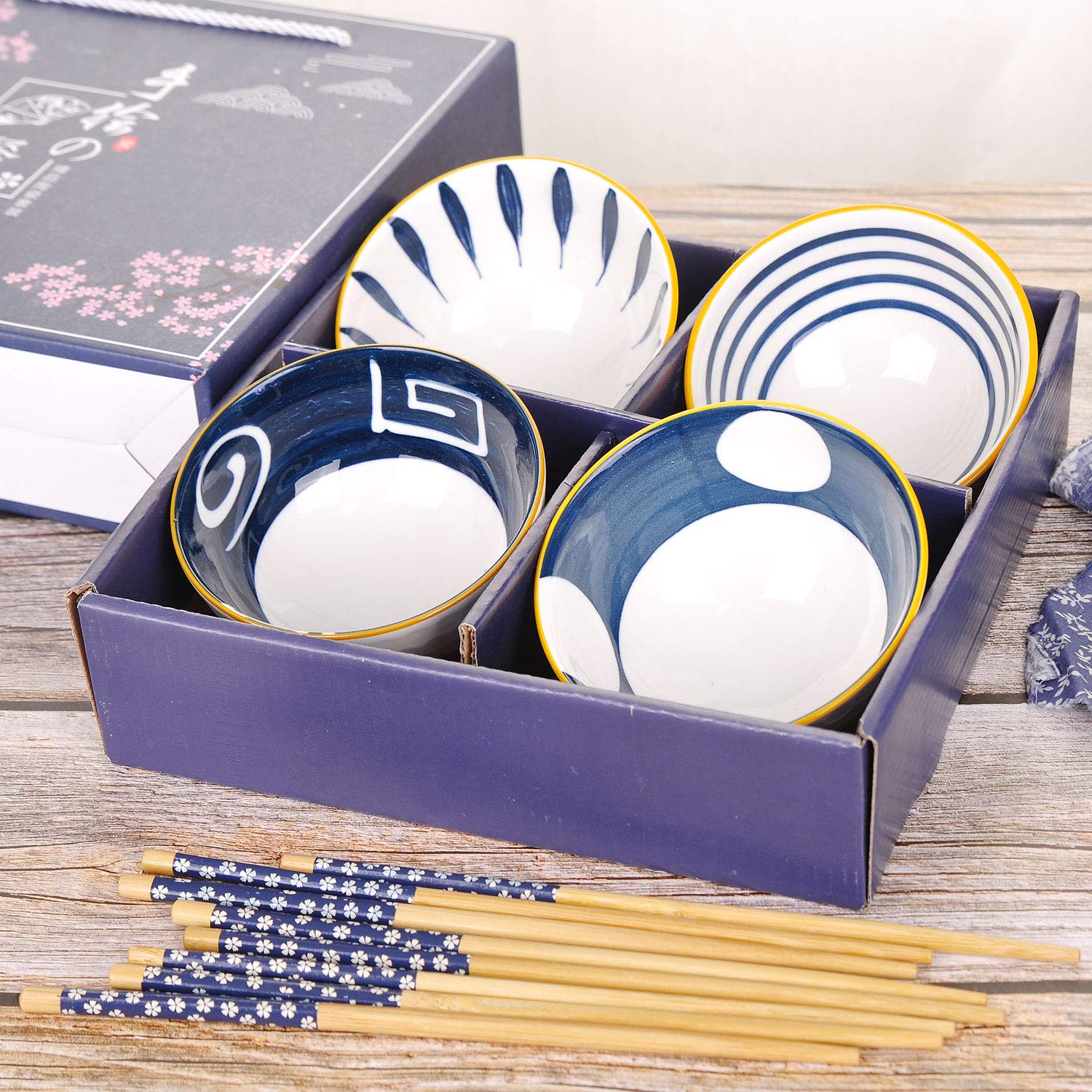 VanEnjoy Set of 4 Japanese Style Ceramic Rice Bowls with Chopsticks - Vintage Blue Hand-Painted Underglaze Dinnerware for Dessert, Snack, Cereal & Soup | Perfect for Asian Dining, Home Kitchen & Gift Giving