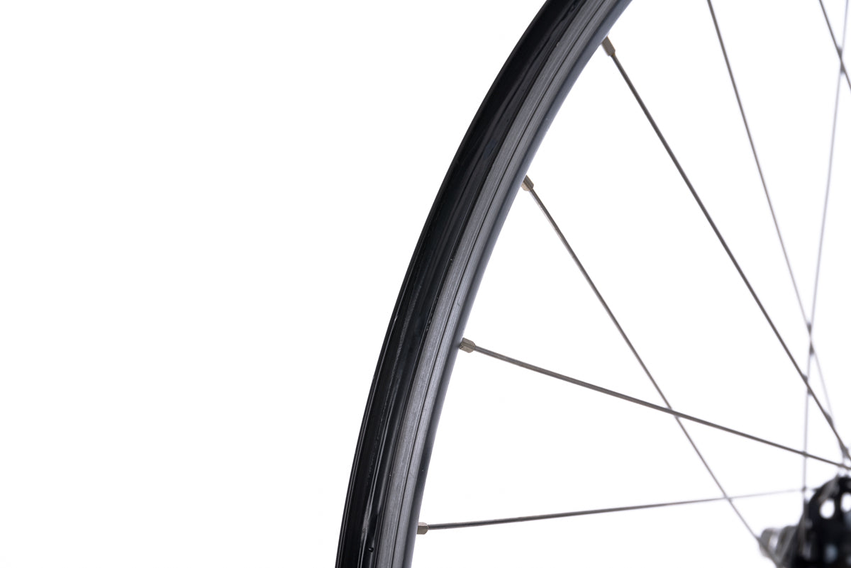 Alex Rims AT450 700c Aluminum Clincher Wheelset - Lightweight Road Bike Wheels for Racing & Training | Perfect for Road Cycling & Endurance Rides