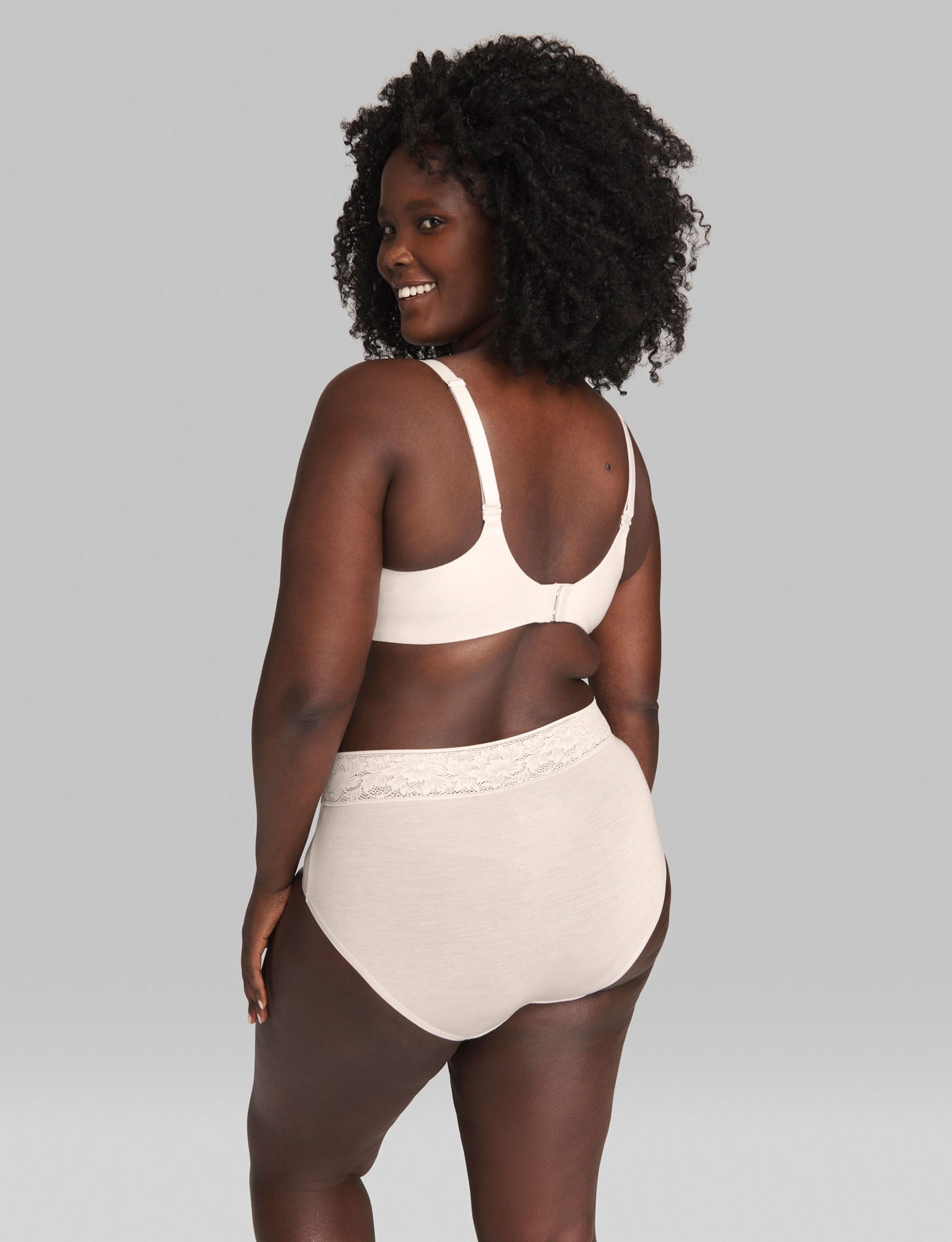Second Skin Lightly Lined Wireless Bra - Ultra Comfortable Seamless Support for Everyday Wear, Yoga & Lounge