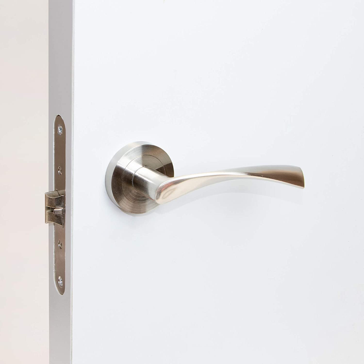 Jdel Interior Door Handle Set - Satin Nickel Passage Door Knob with 50mm Rosette for Bedroom, Bathroom & Closet Doors | Modern Home Hardware Upgrade