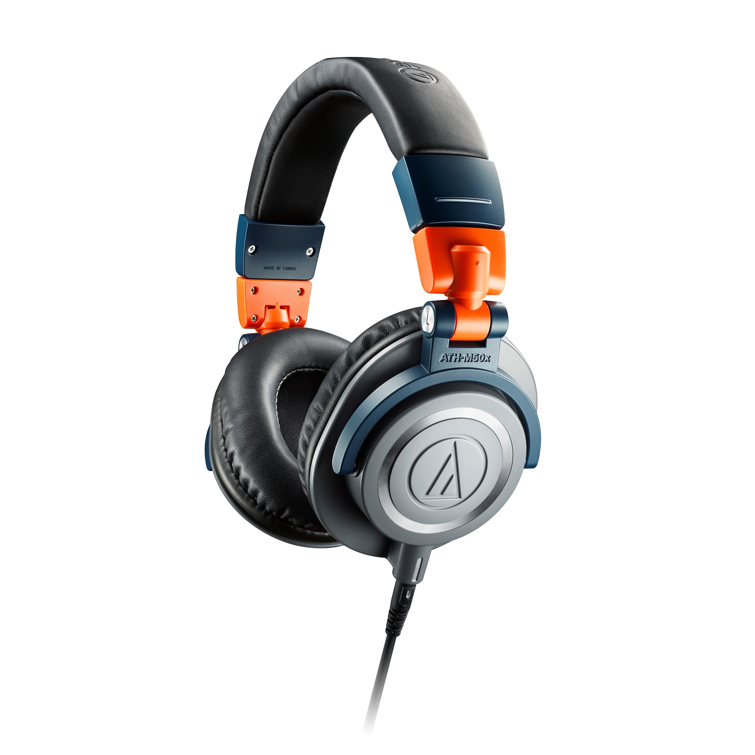 Audio-Technica ATH-M50X Professional Studio Monitor Headphones - Black - Detachable Cable - High-Fidelity Sound for Music Production, DJing & Audio Mixing - Perfect for Home Studios & Professional Recording