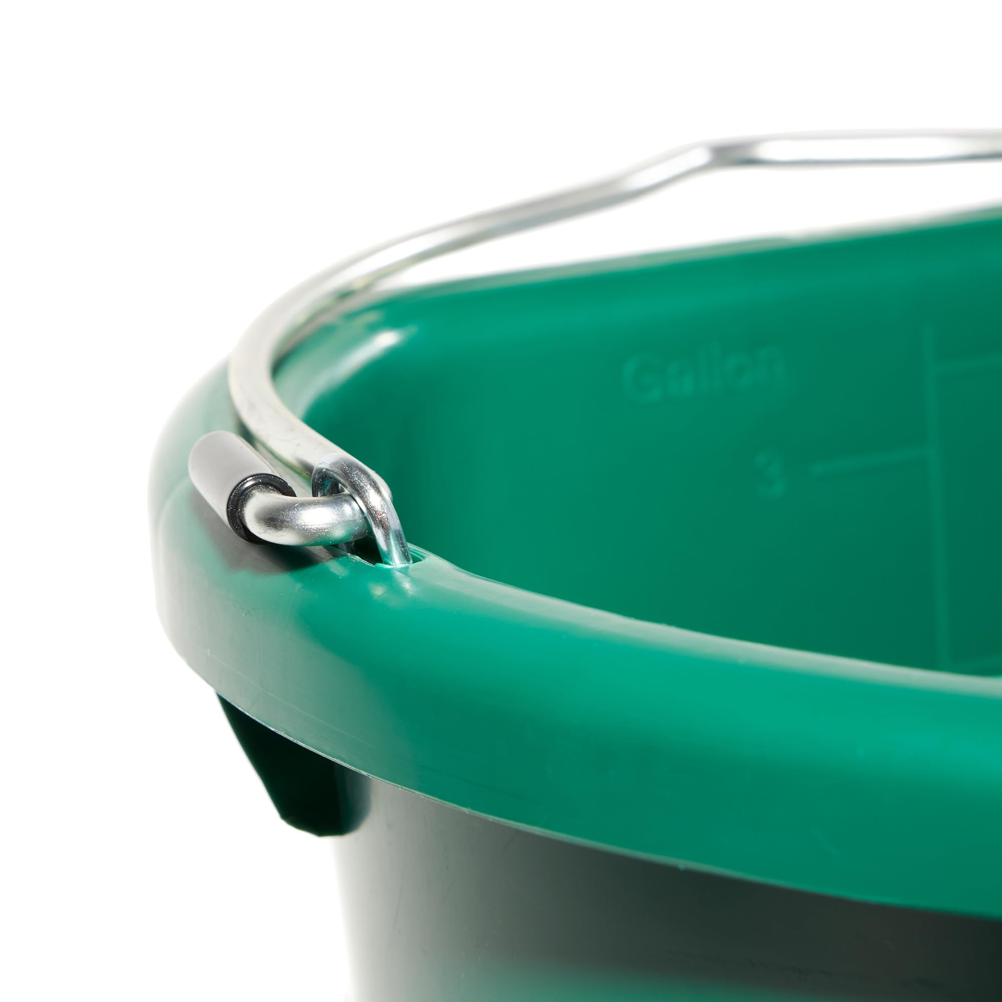 Farm Innovators 3 Gallon Heated Bucket with Thermostat - Green Plastic Flat Back Design, Metal Handle & Hidden Cord Storage - 70W (3 Pack) for Livestock Watering, Winter Pet Care & Outdoor Animal Hydration