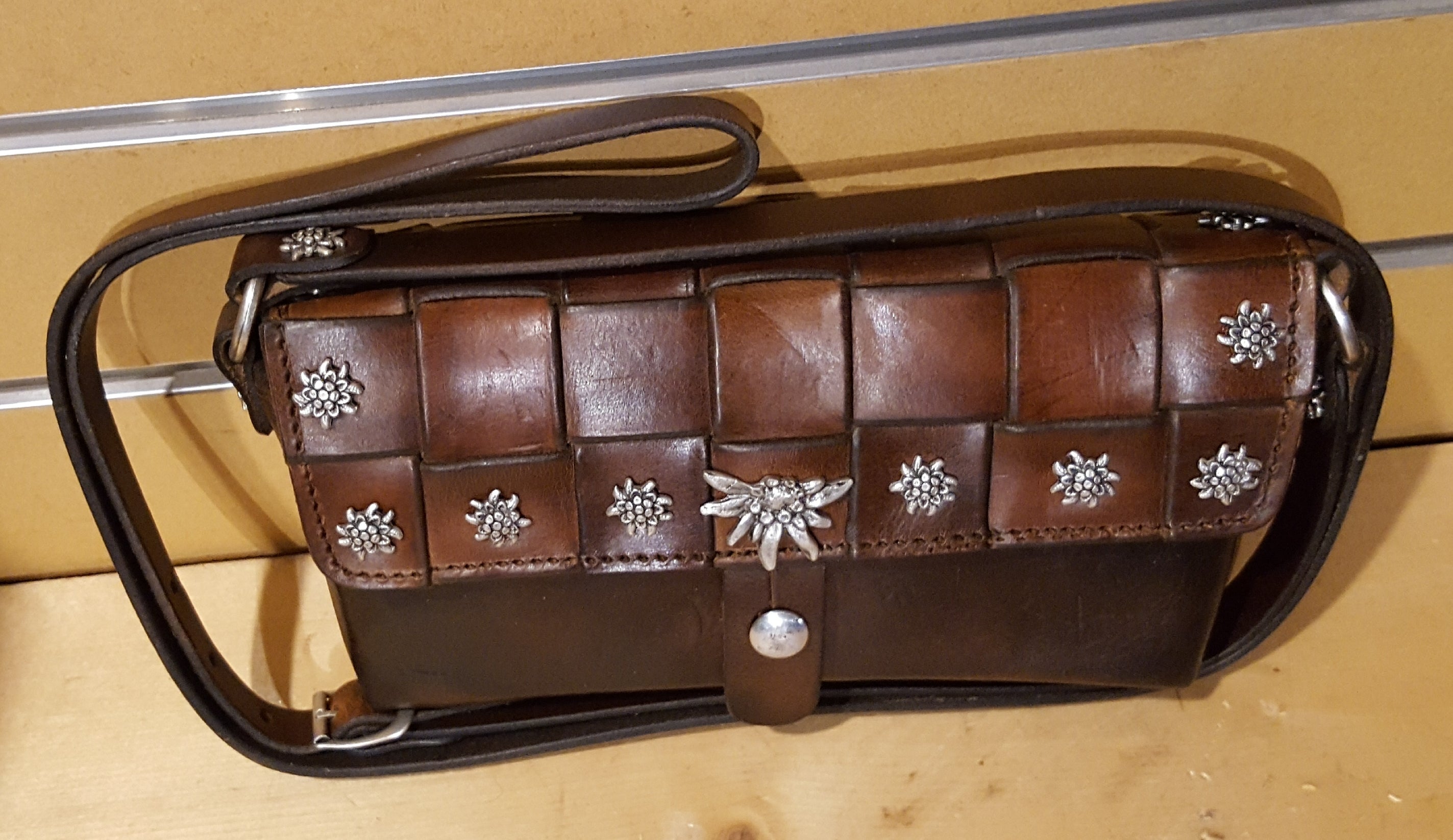 Vintage Mini Swiss Military Handbag for Women & Men - Compact Retro Style Crossbody Bag for Travel, Hiking & Everyday Use
