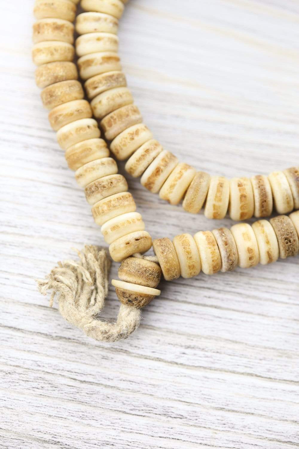 Authentic Himalayan Bone Mala Beads - 108 Prayer Beads for Meditation, Yoga & Spiritual Practice - Handcrafted Buddhist & Hindu Prayer Necklace for Mindfulness & Stress Relief