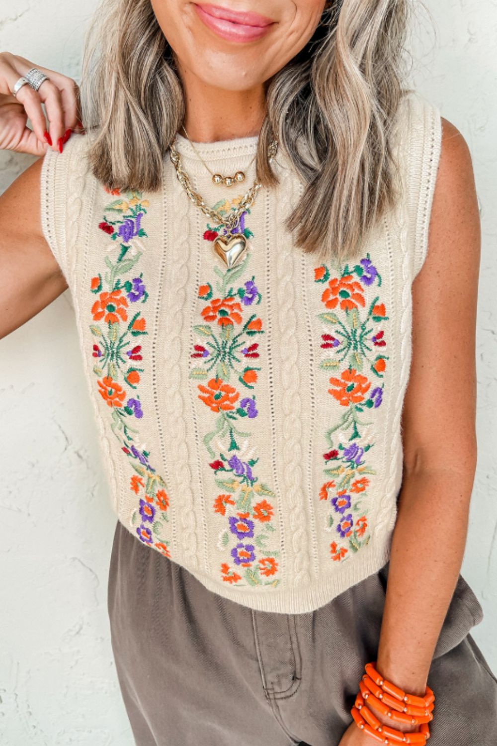 Embroidered Cable Knit Round Neck Sweater Vest for Women - Cozy Winter Layering Piece for Office & Casual Outfits
