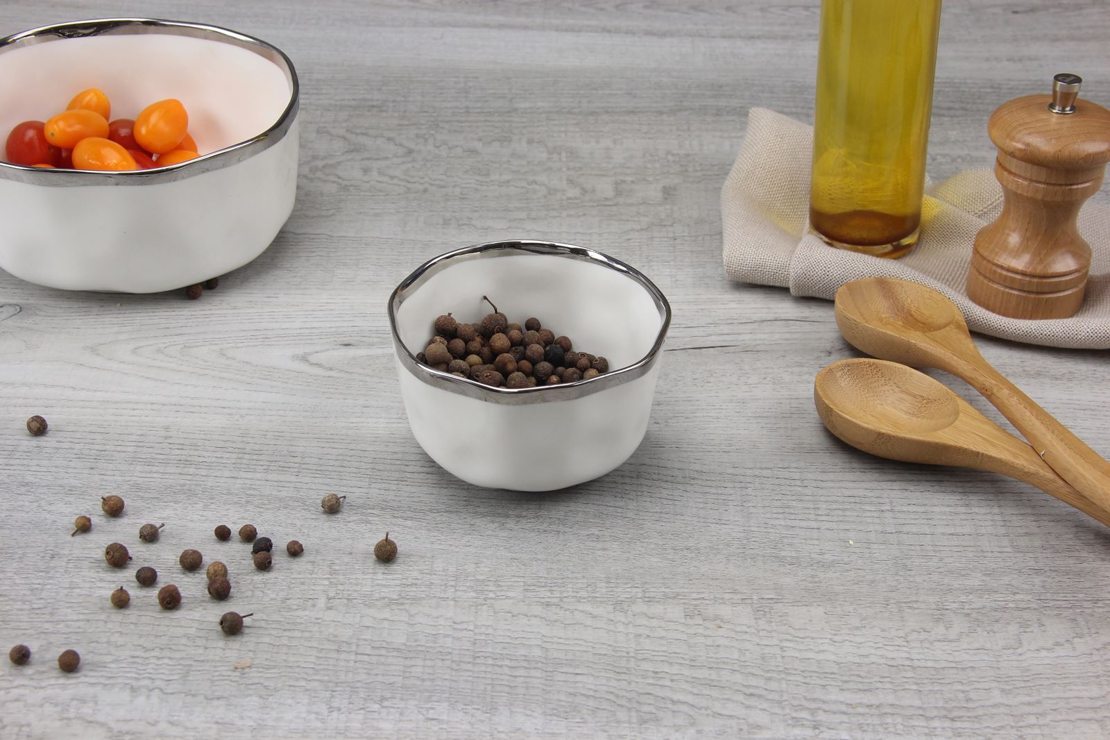 Bianca White and Silver Snack Bowl - Elegant Small Serving Dish for Chips, Nuts, Candy, and Appetizers - Perfect for Parties, Movie Nights, and Home Decor