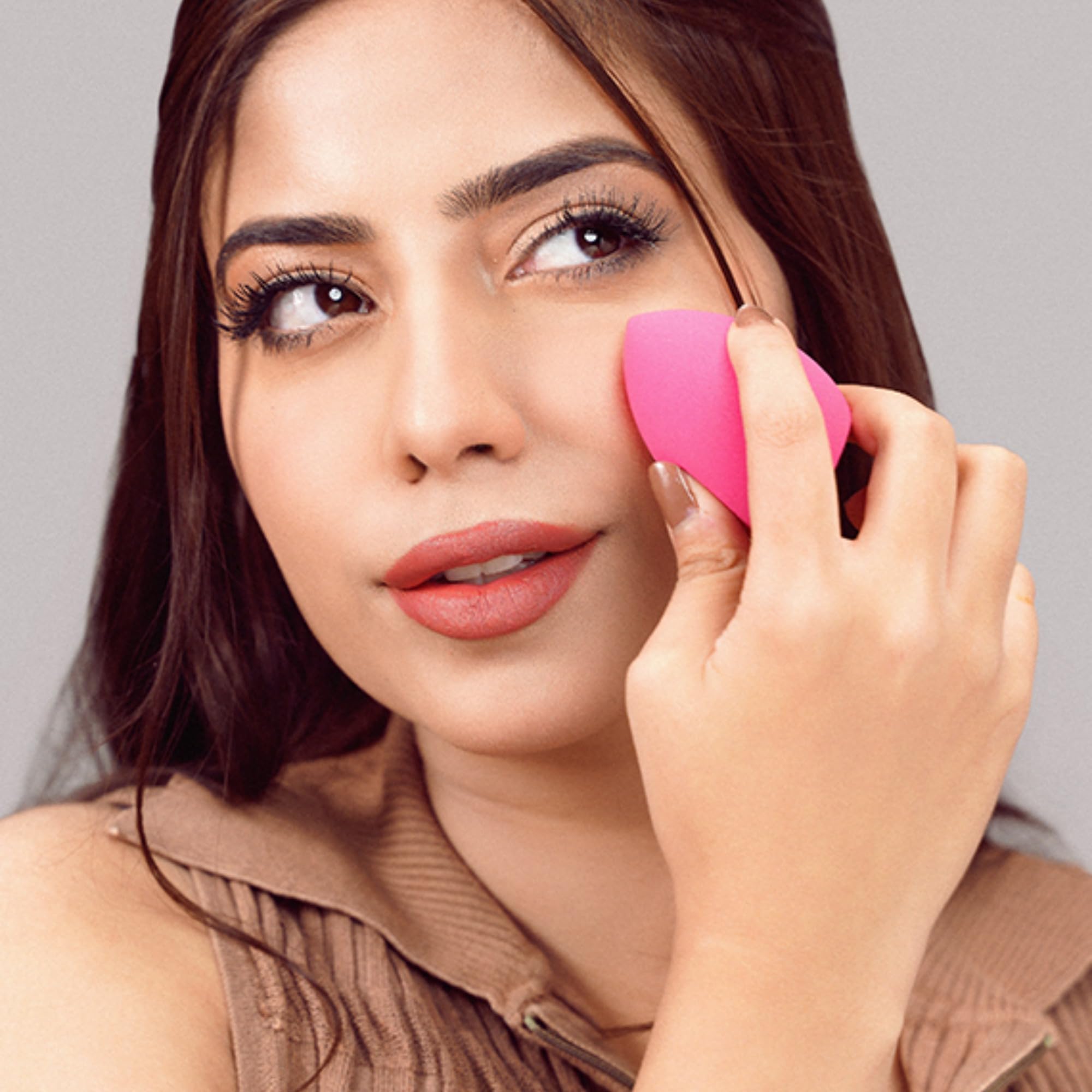 Premium Beauty Blenders - 4 Pack Makeup Sponges for Flawless Airbrushed Finish | Latex-Free Foundation & Cream Blender | Perfect for Liquid & Powder Cosmetics | Ideal for Professional Makeup Artists & Everyday Use