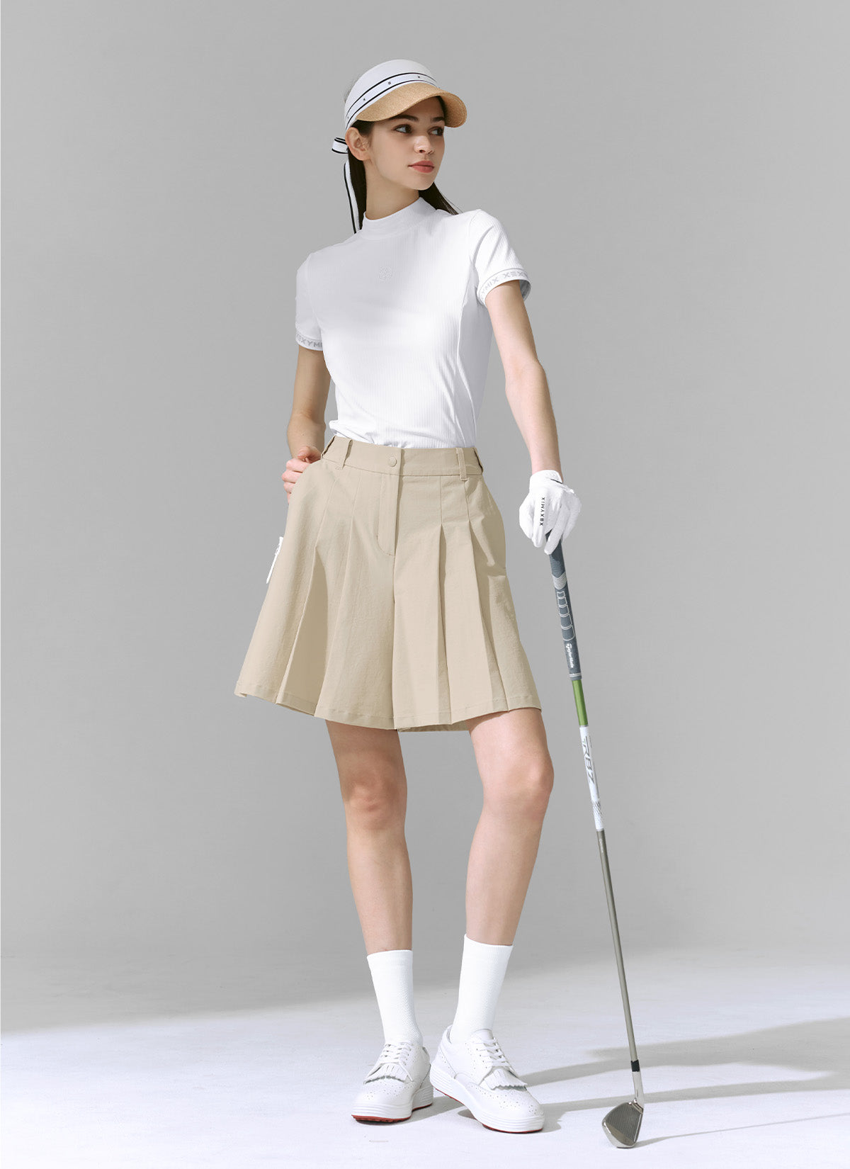 Stylish Pleated Bermuda Shorts for Men & Women - Comfortable Casual & Summer Wear - Perfect for Beach, Travel & Outdoor Activities