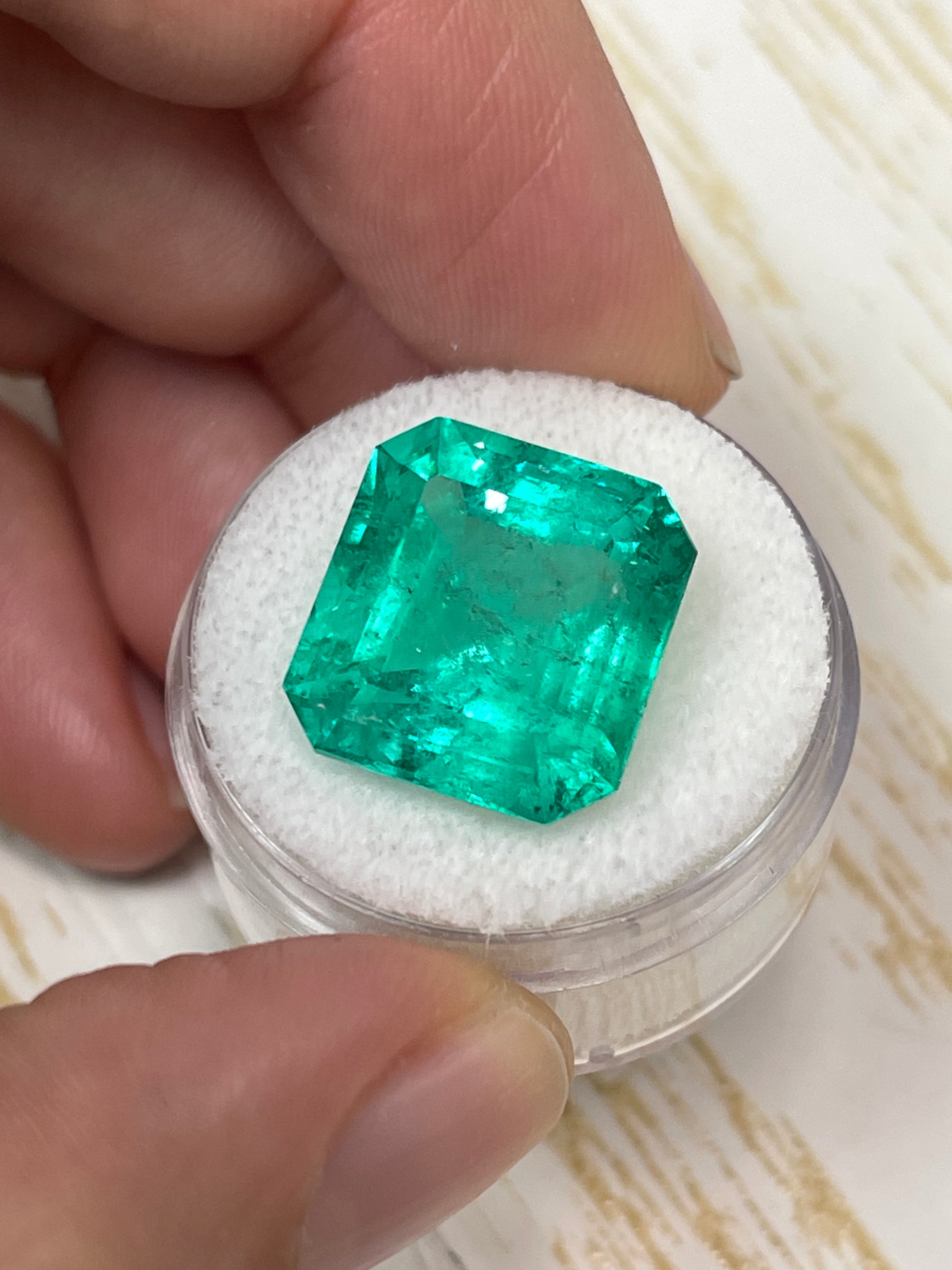 15.28 Carat GIA Certified Loose Colombian Emerald Gemstone - 15.5x14.5mm Emerald Cut Natural Green Emerald for Jewelry Making, Engagement Rings & Luxury Gifts