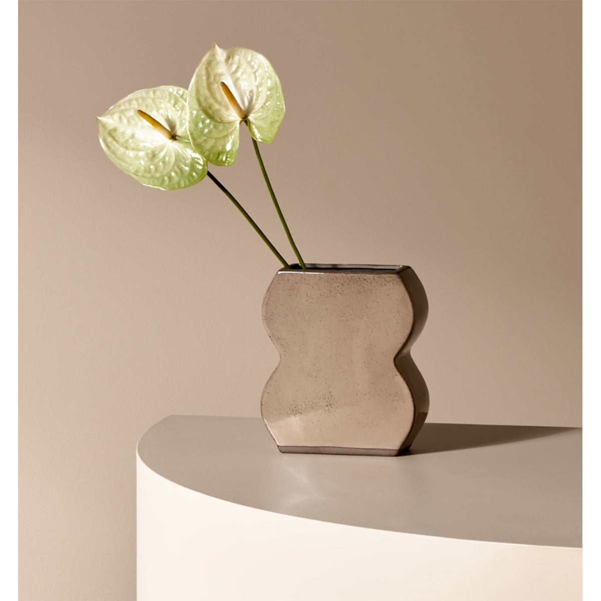 Small Modern Ceramic Vase - Minimalist Home Decor for Flowers, Centerpiece, Wedding & Living Room Decorations - Perfect for Dining Table, Office Desk & Gift Giving