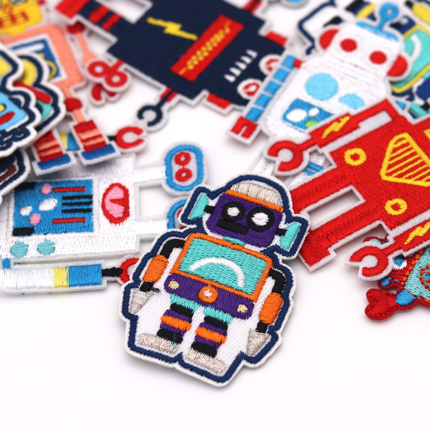 14pcs Cute Robot Iron-On Patches - Embroidered Applique DIY Sew On Patches for Jeans, Jackets, Kids Clothing, Bags, Backpacks & Caps - Fun Arts & Crafts Decor for School, Cosplay & DIY Projects (Robot Theme)