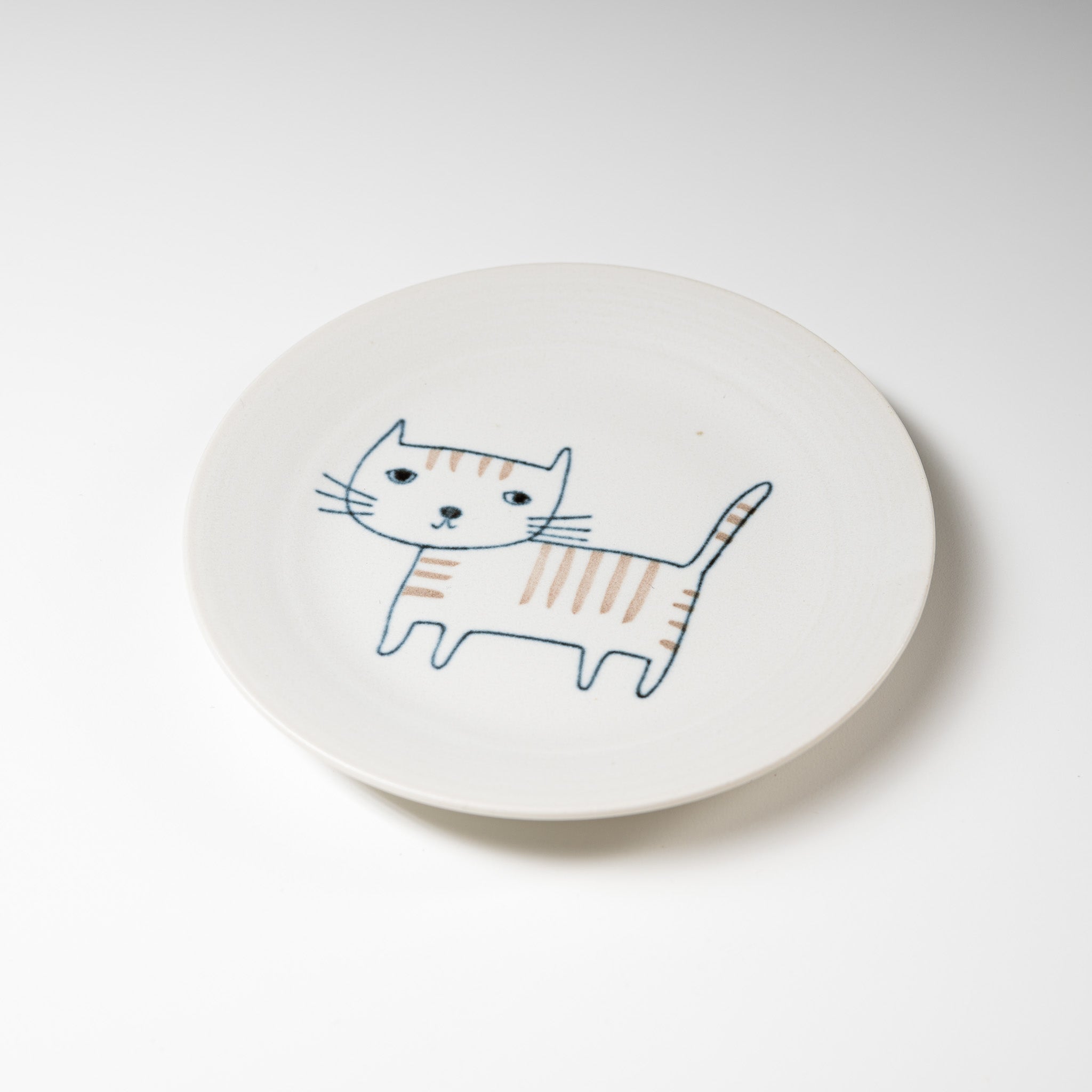 Striped Tora Cat Plate - 14cm Ceramic Dish for Sushi, Desserts & Small Meals | Cute Japanese Cat-Themed Tableware for Home & Restaurant Use