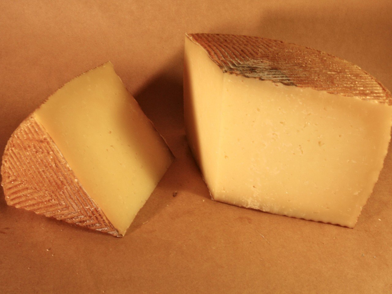 El Trigal Manchego Cheese - Authentic Spanish Sheep Milk Cheese for Cooking, Snacking & Charcuterie Boards | Perfect for Tapas, Grating & Wine Pairing