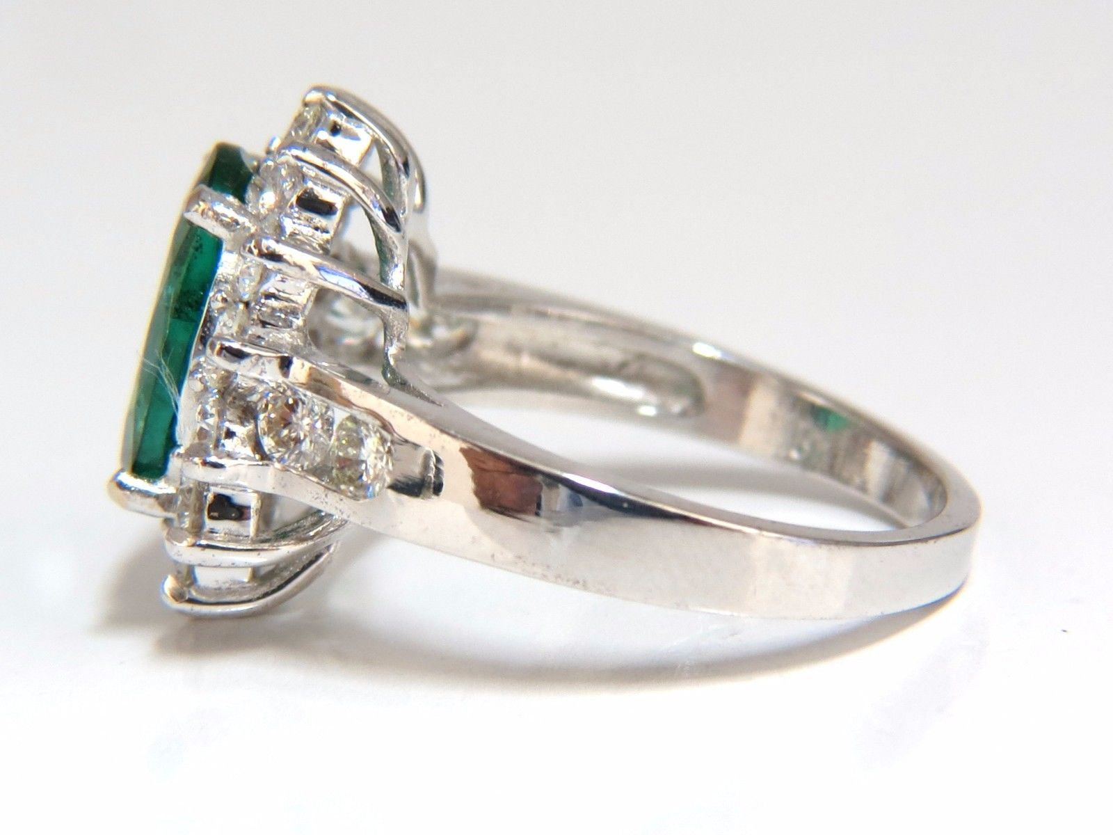 4.02 Carat Natural Oval Emerald Diamond Cocktail Halo Ring in 18K Gold (G/VS) – Perfect for Weddings, Anniversaries & Special Occasions