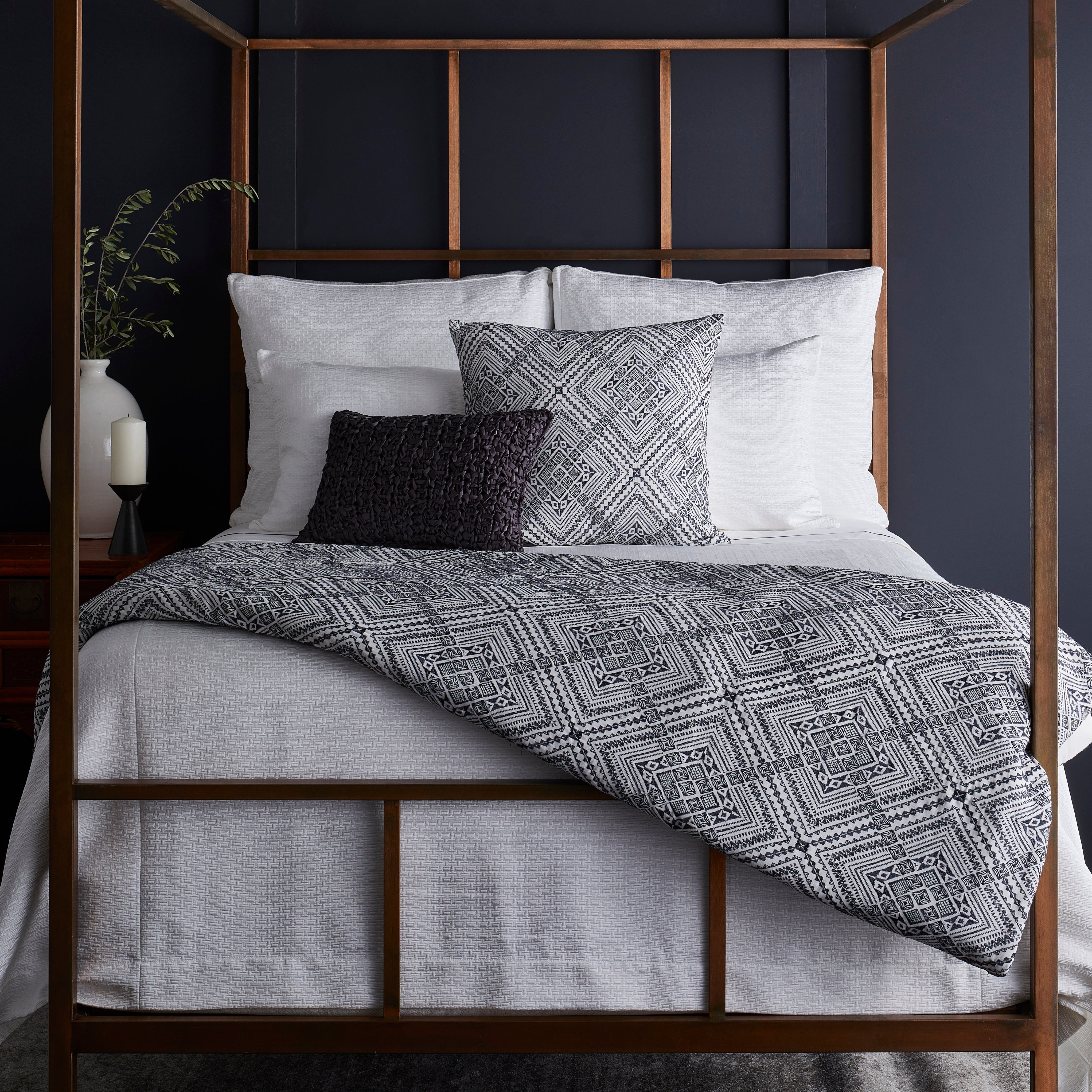 Premium Pavilion Sham - Soft & Breathable Pillow Cover for Bedroom Decor - Perfect for Home, Hotel, and Guest Room Styling
