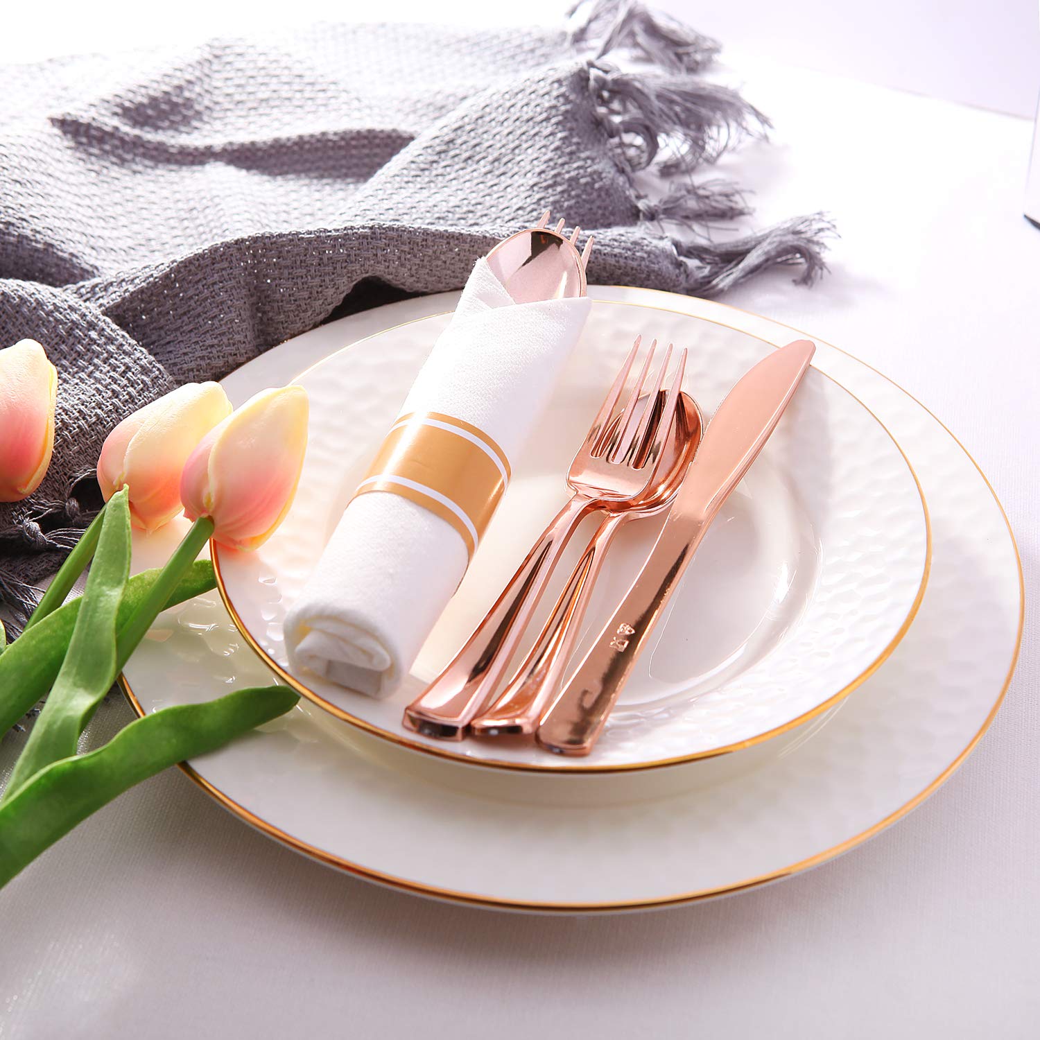 Premium 30-Pack Rose Gold Plastic Cutlery Set with Linen Napkins - Disposable Silverware for Weddings, Parties & Events - Elegant Tableware for Dining, Catering & Special Occasions