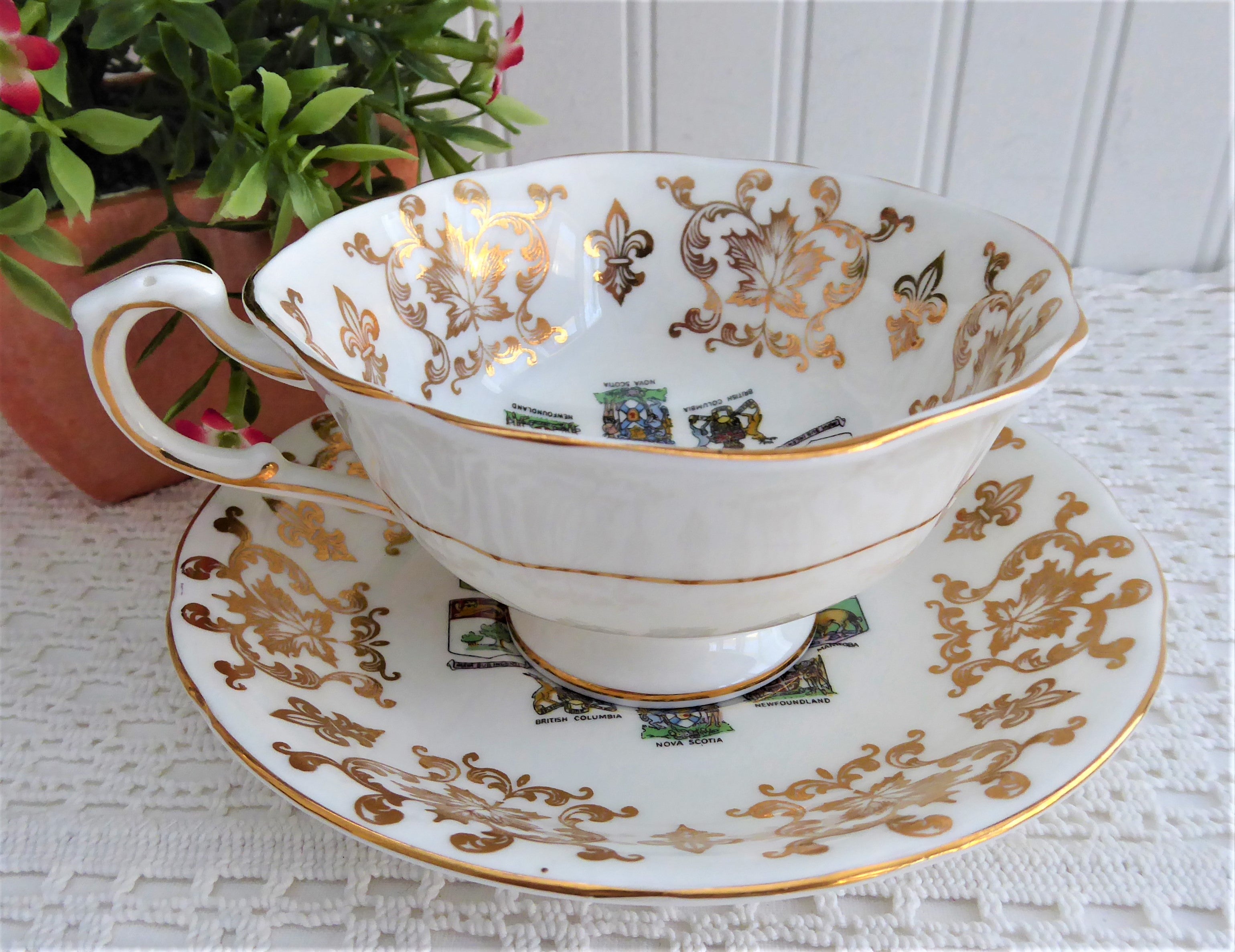 Paragon Cup and Saucer Set with Canadian Coats of Arms Emblems & Gold Overlay - Elegant Tea Set for Afternoon Tea, Royal Collection Display, and Gift Giving