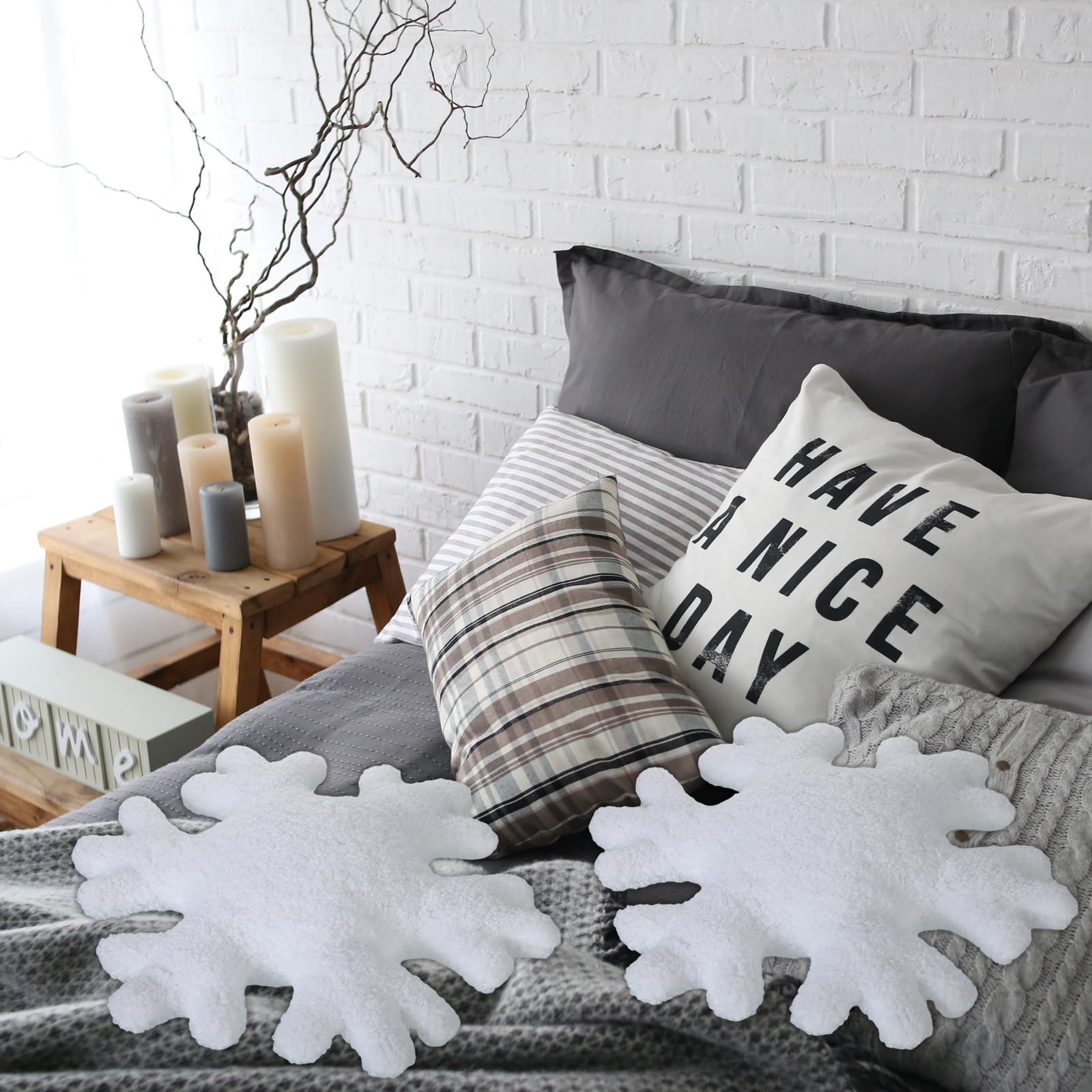 Huwena 2 Pack Winter Snowflake Throw Pillows - Soft Plush Decorative Couch Pillows for Sofa, Bed & Home Decor - 11.81 Inch White Snowflake Shaped Cushions (Perfect for Christmas Decor & Cozy Winter Living Room)