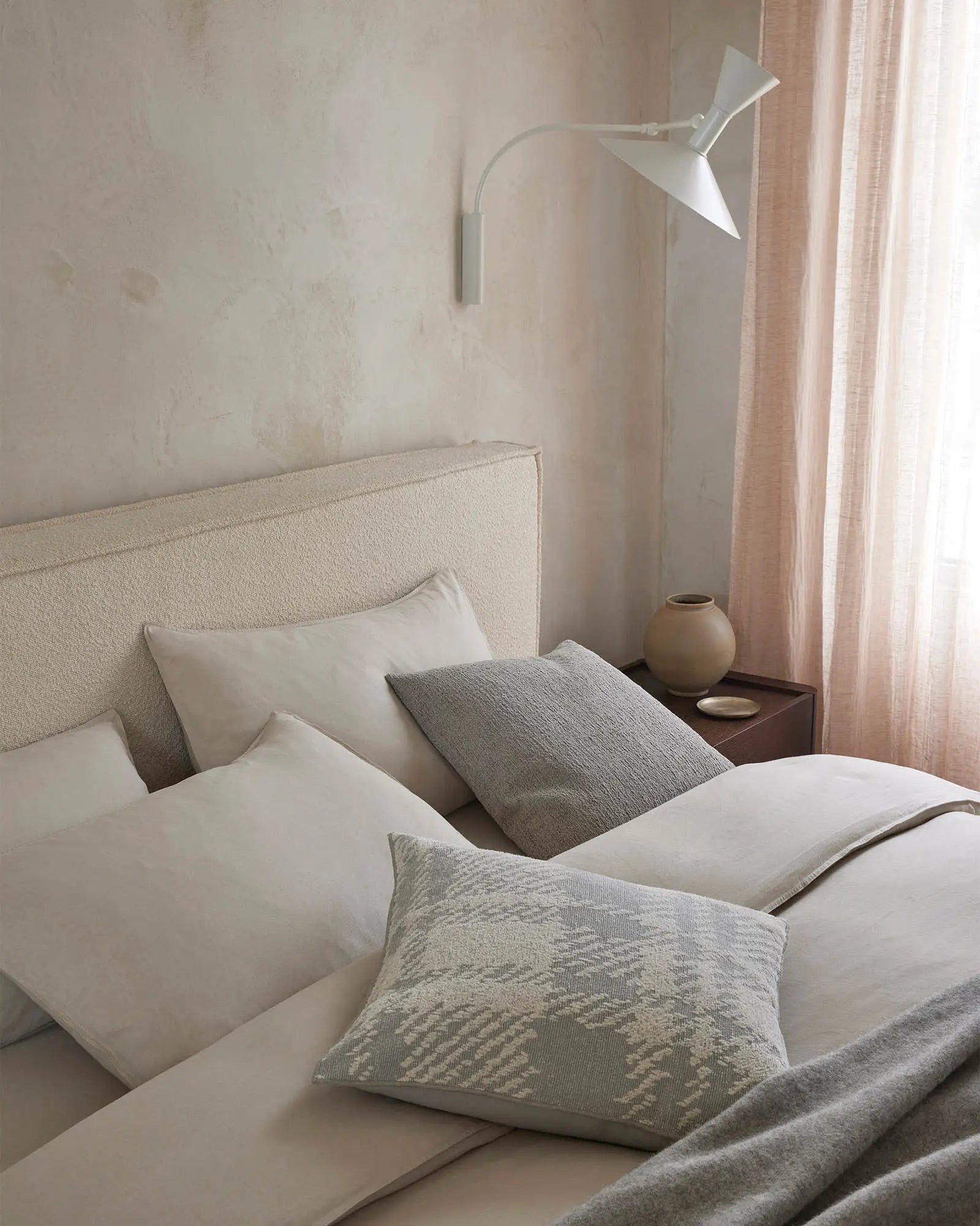 Ravello Quilt Cover Set - Bone White Luxury Bedding - Soft & Breathable Cotton Duvet Cover for Queen/King Size - Perfect for Master Bedroom, Guest Room & Cozy Home Decor
