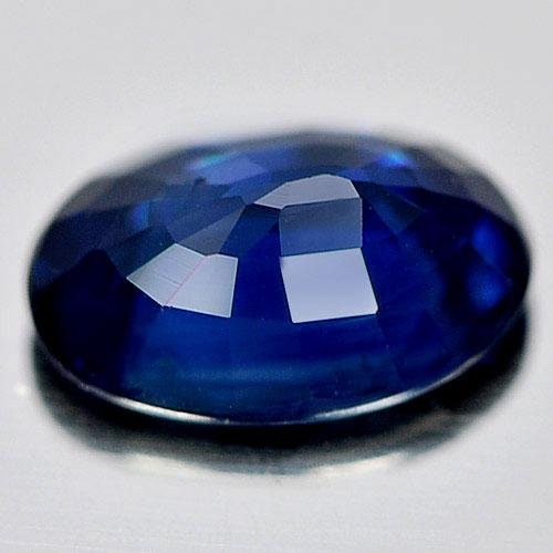 1.09ct Natural Vivid Medium Dark Blue Sapphire - 7x5mm Oval VS Loose Gemstone - September Birthstone with VS Clarity - Perfect for Engagement Rings, Jewelry Making & Birthstone Collections
