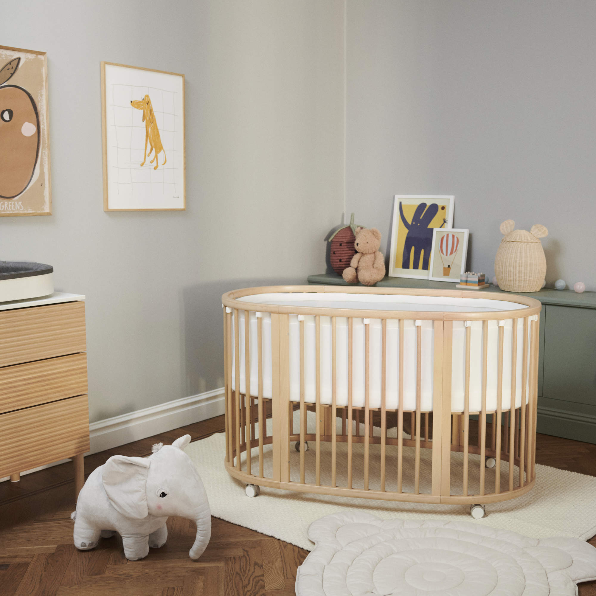 Stokke Sleepi Mini Mesh Liner V3 - Breathable Baby Crib Mattress Cover for Newborns & Infants | Perfect for Nursery, Daycare & Travel Use