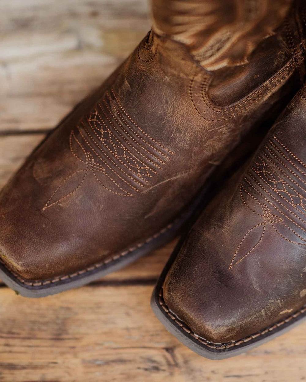 Durango Men's Rebel Frontier Western Boots - Durable Cowboy Boots for Riding & Work - Perfect for Ranch, Rodeo & Outdoor Adventures