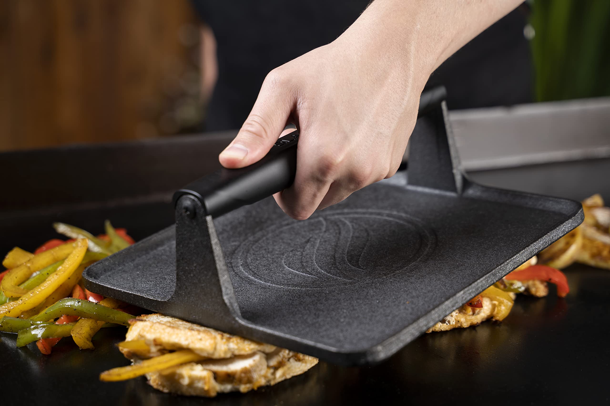 Blackstone 5554 Pre-Seasoned Cast Iron Griddle Grill Press XL - 10