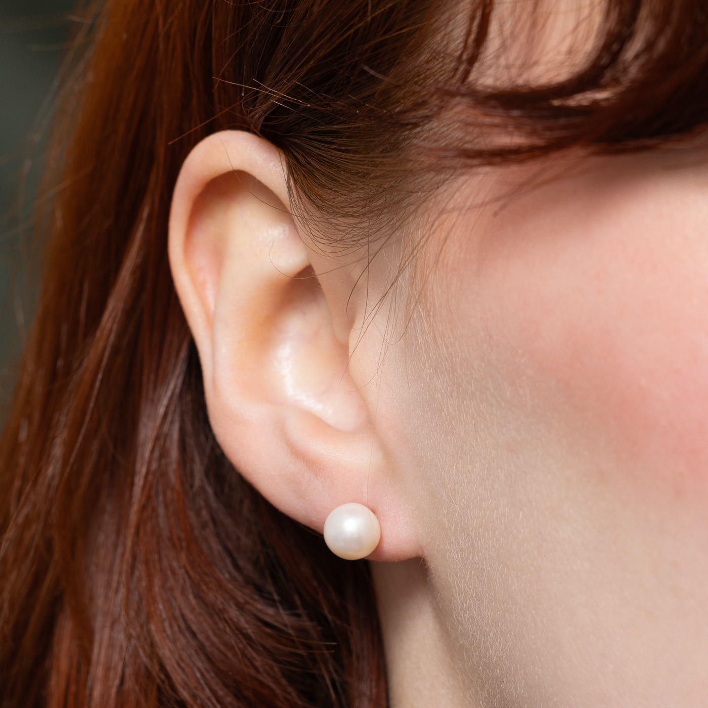 14K Gold Pearl Stud Earrings for Women - Classic White Freshwater Pearl Earrings for Daily Wear, Gift Giving & Special Occasions