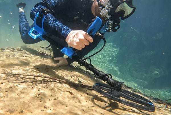 Garrett Vortex VX7 Professional Metal Detector for Gold, Silver & Coins - Waterproof & Lightweight for Beach, Park & Treasure Hunting Adventures