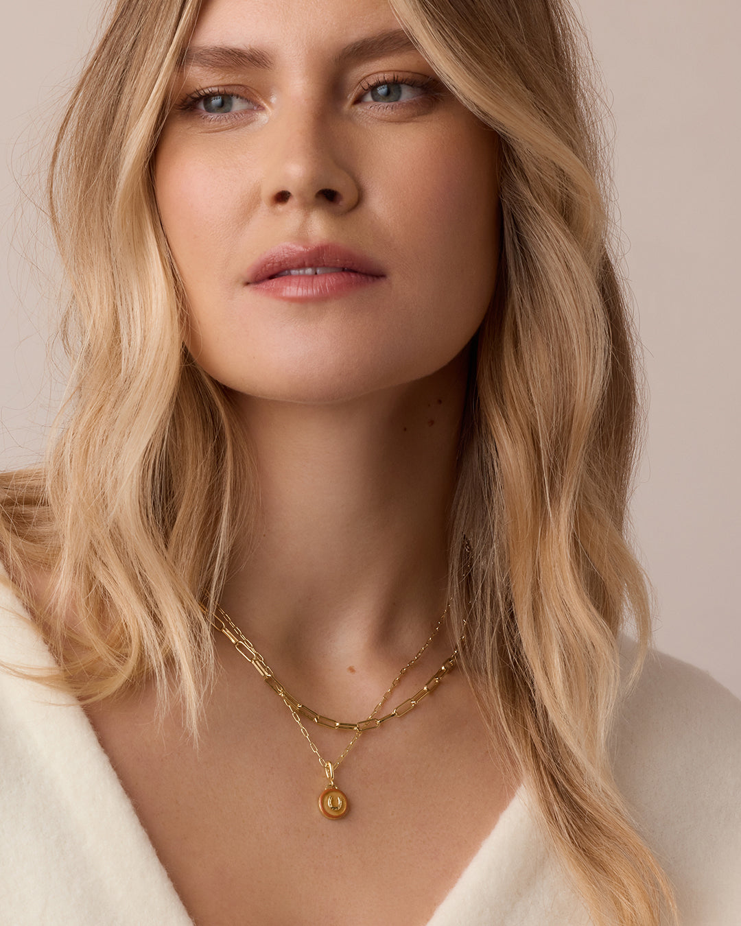 Power Gemstone Parker Charm Necklace for Abundance & Good Luck - Elegant Crystal Jewelry for Women, Perfect for Daily Wear, Meditation & Spiritual Healing