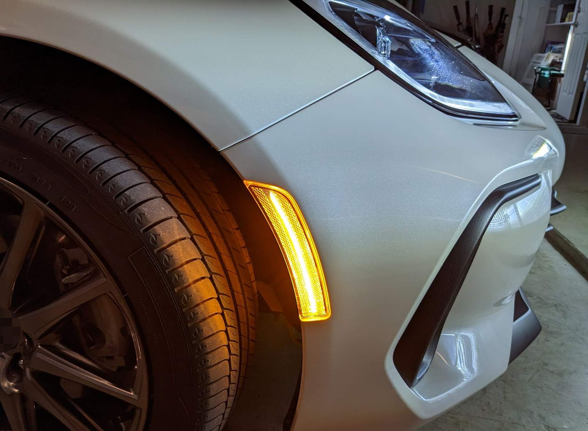 Clear White/Amber Switchback LED Side Marker Lights for 2022-2023 Subaru BRZ & Toyota GR86 - Durable, Bright Turn Signal Lamps for Enhanced Night Driving Safety