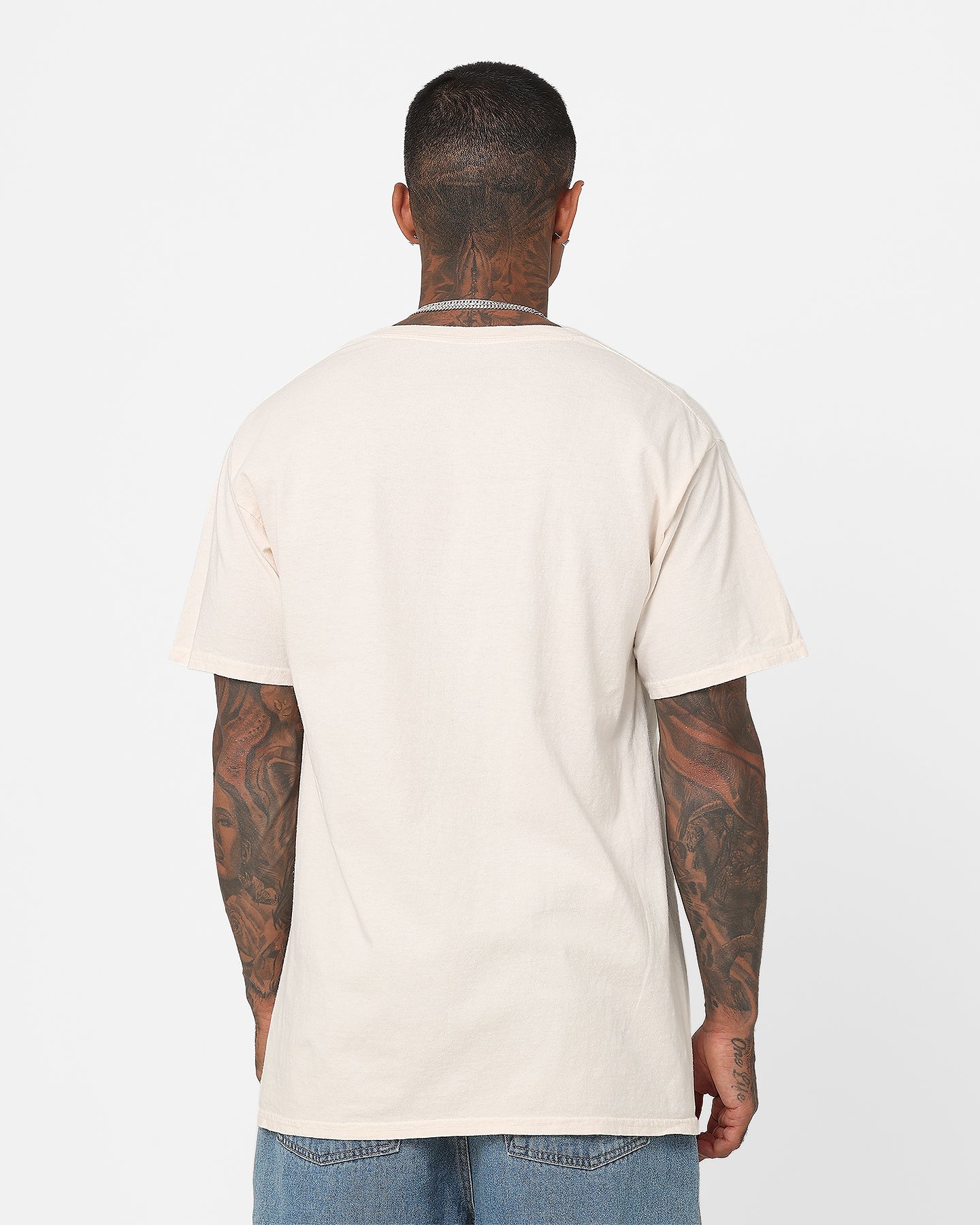 Vintage Venice Beach T-Shirt - Retro American Thrift Style in Off White - Perfect for Casual Wear & Beach Outfits