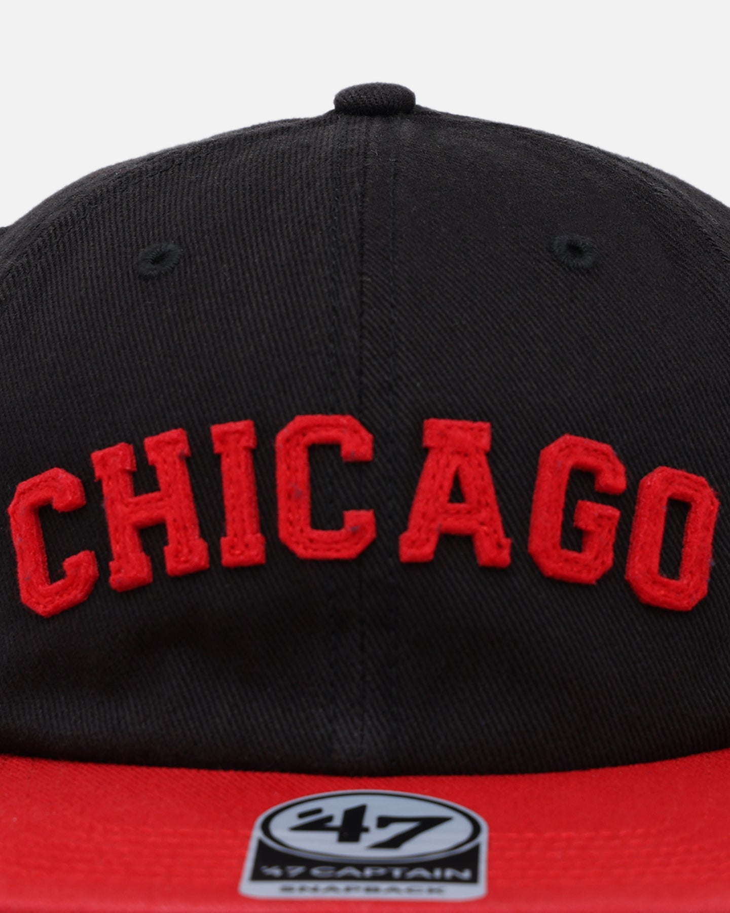 Chicago Bulls 'Legacy 47 Captain' Snapback Hat - Official '47 Brand Adjustable Baseball Cap for Men & Women - Perfect for Basketball Games, Streetwear & Sports Fans