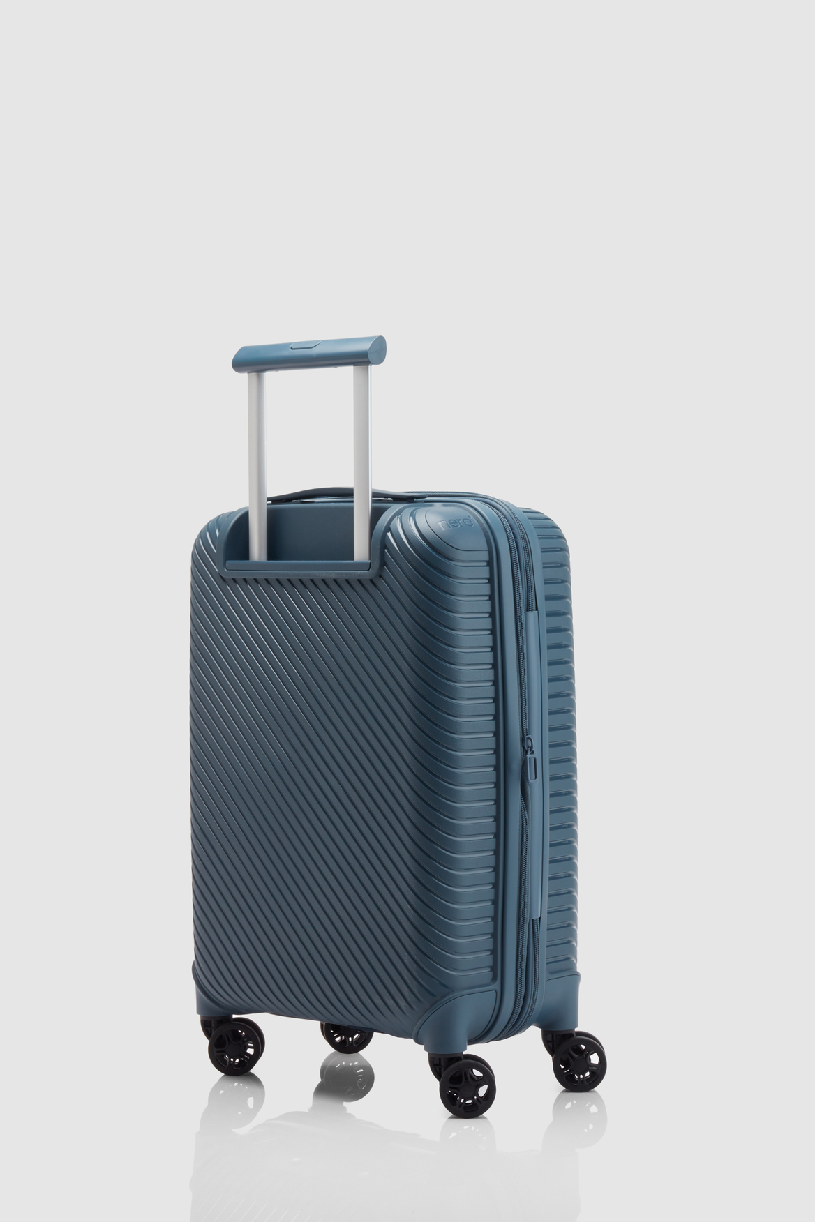 Bondi 56cm Carry On Suitcase - Lightweight Hardshell Luggage with 360° Spinner Wheels for Business Travel & Weekend Getaways
