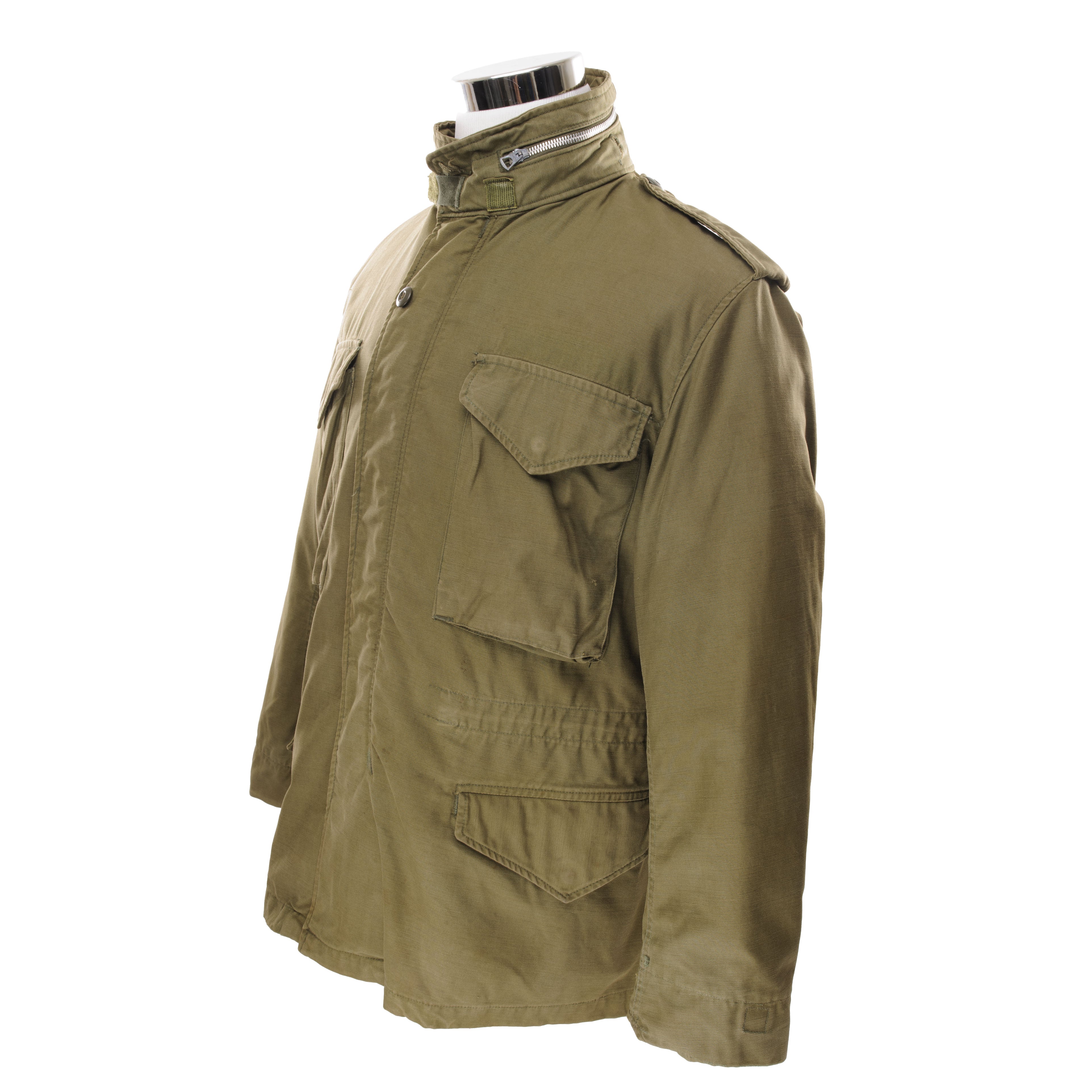Vintage US Army M-1965 M65 Field Jacket - Vietnam War Era Military Jacket - Medium Short Size - Perfect for Outdoor Adventures, Reenactments & Casual Wear