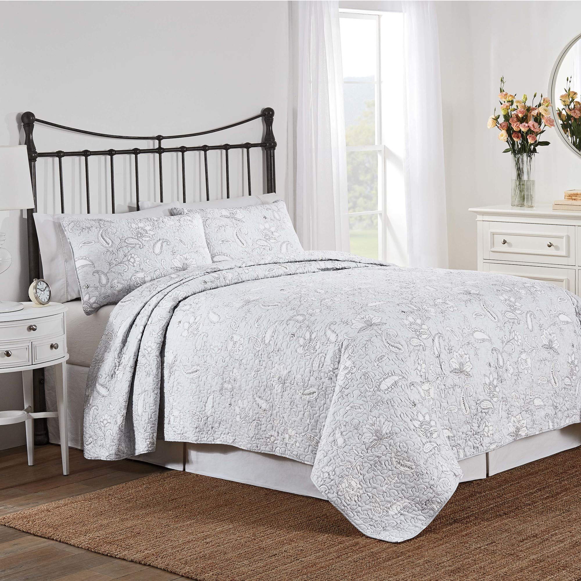 Nostalgia Home Tiffany Quilt Set - Full/Queen Size Grey Bedding - Vintage Style Comforters for Cozy Bedroom Decor