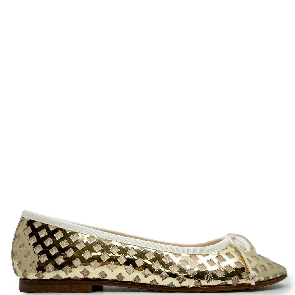 Beberlis Women's Gold Basket Flat Sandals - Comfortable Casual Summer Shoes for Beach, Walking & Outdoor Activities
