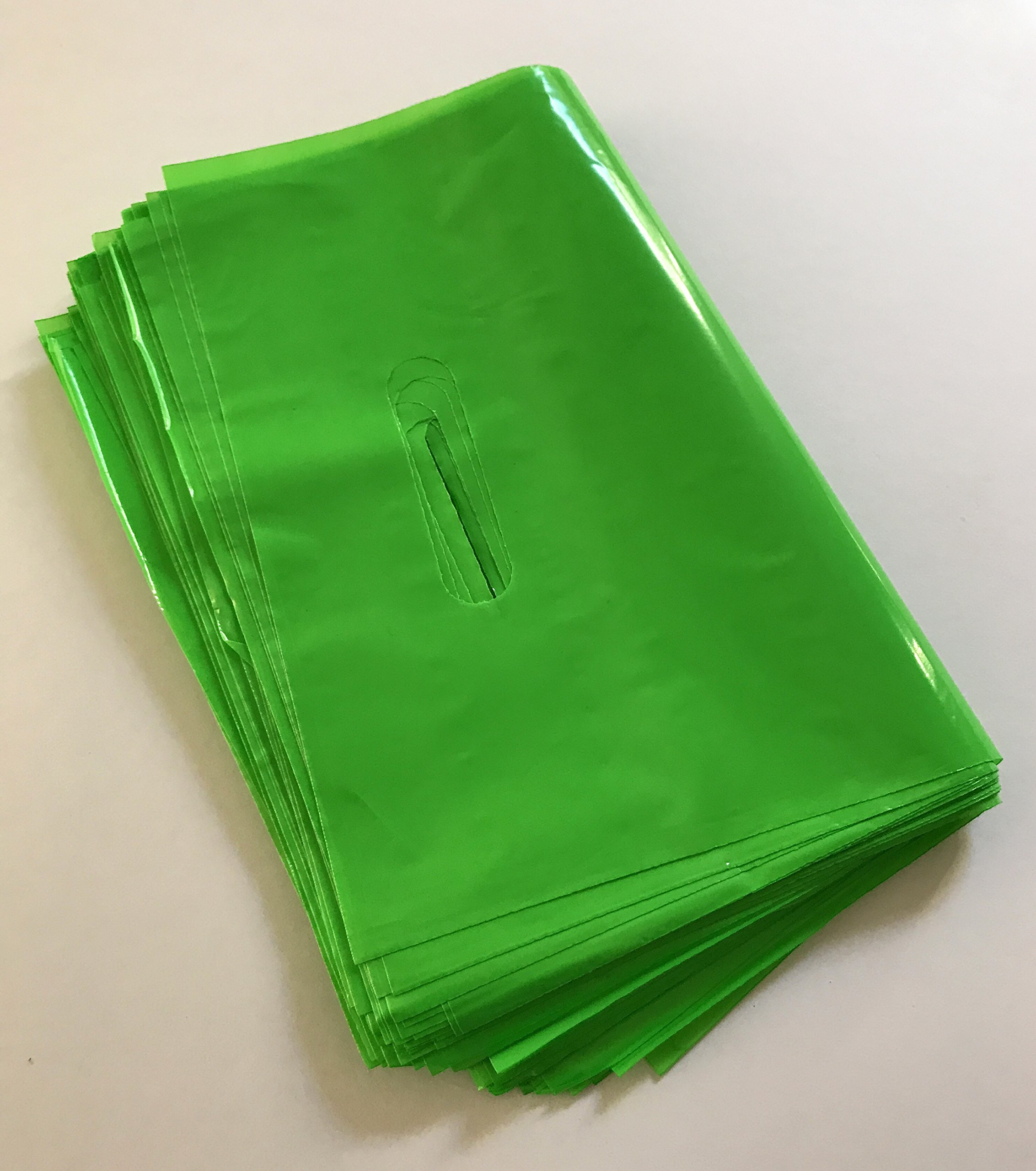 100 Green 15x18 Merchandise Bags with Die-Cut Handles & Gusset - Strong, Durable & Tear-Resistant Shopping Bags for Retail Stores, Boutiques & Events - Perfect for Gift Packaging, Promotional Giveaways & Trade Shows