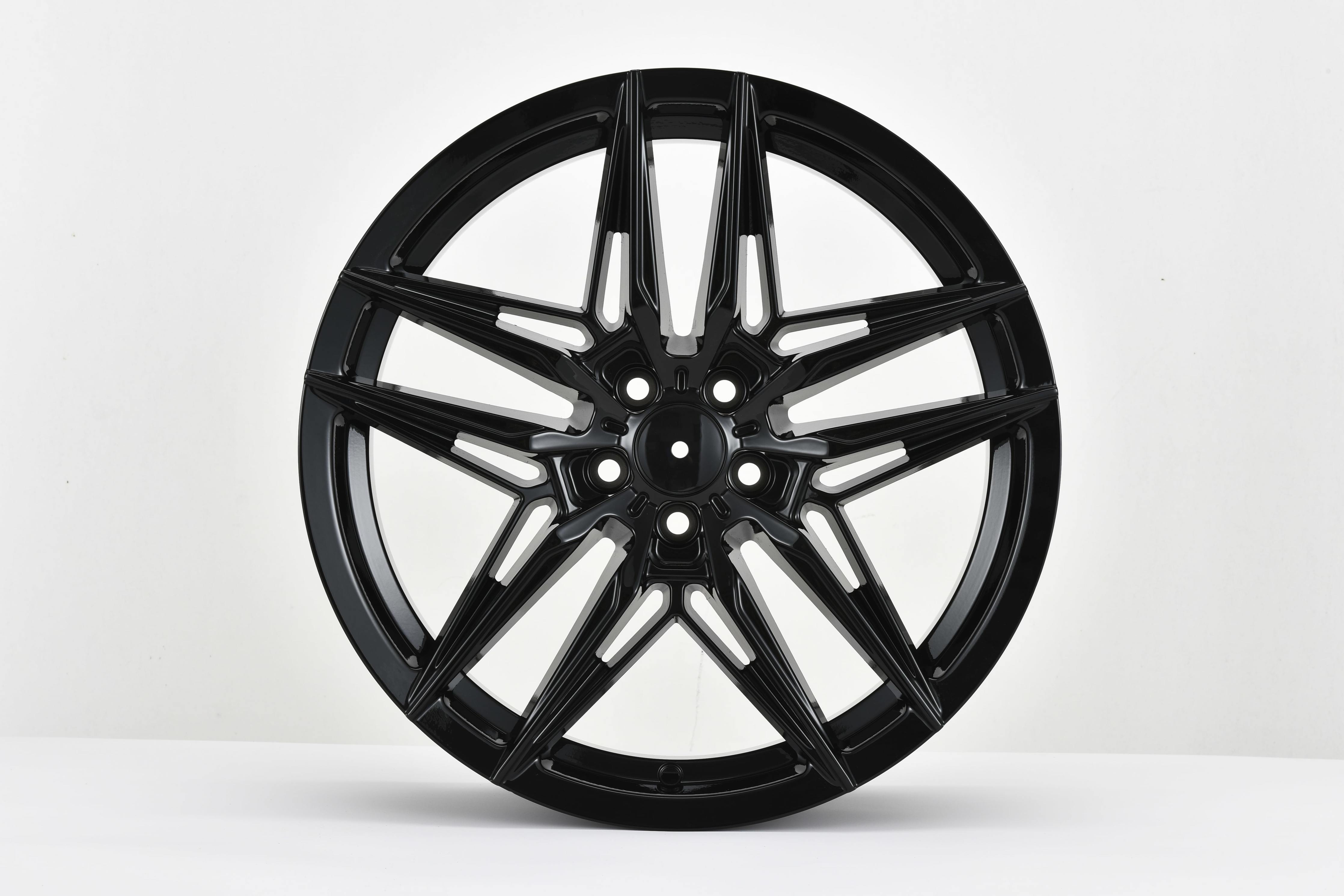 18 Blade Style Alloy Wheels - High Performance Car Rims for Sedans & SUVs - Perfect for Street Racing & Off-Road Adventures