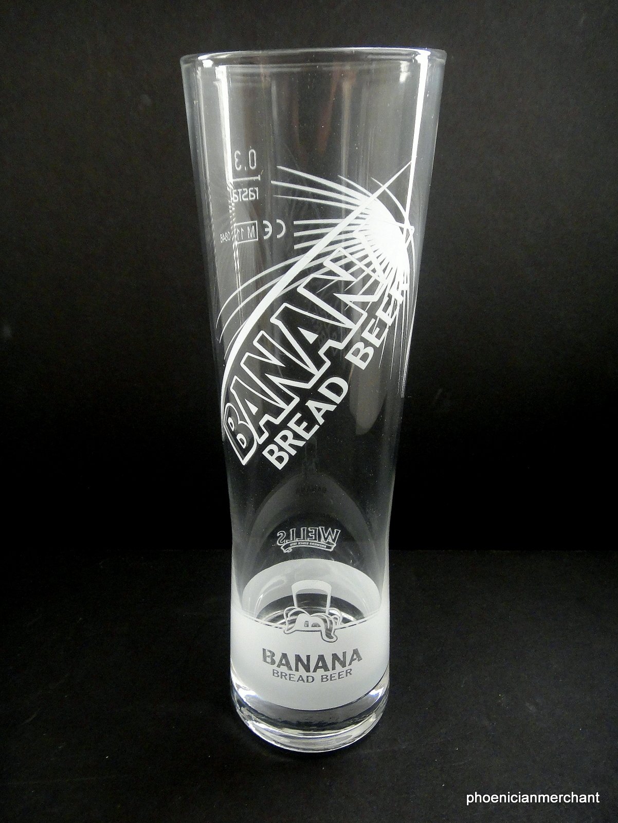 Wells & Young's Banana Bread Beer Glass - Premium Stange Glass for Craft Beer Lovers - Perfect for Home Brews, Pubs, and Beer Tasting Events