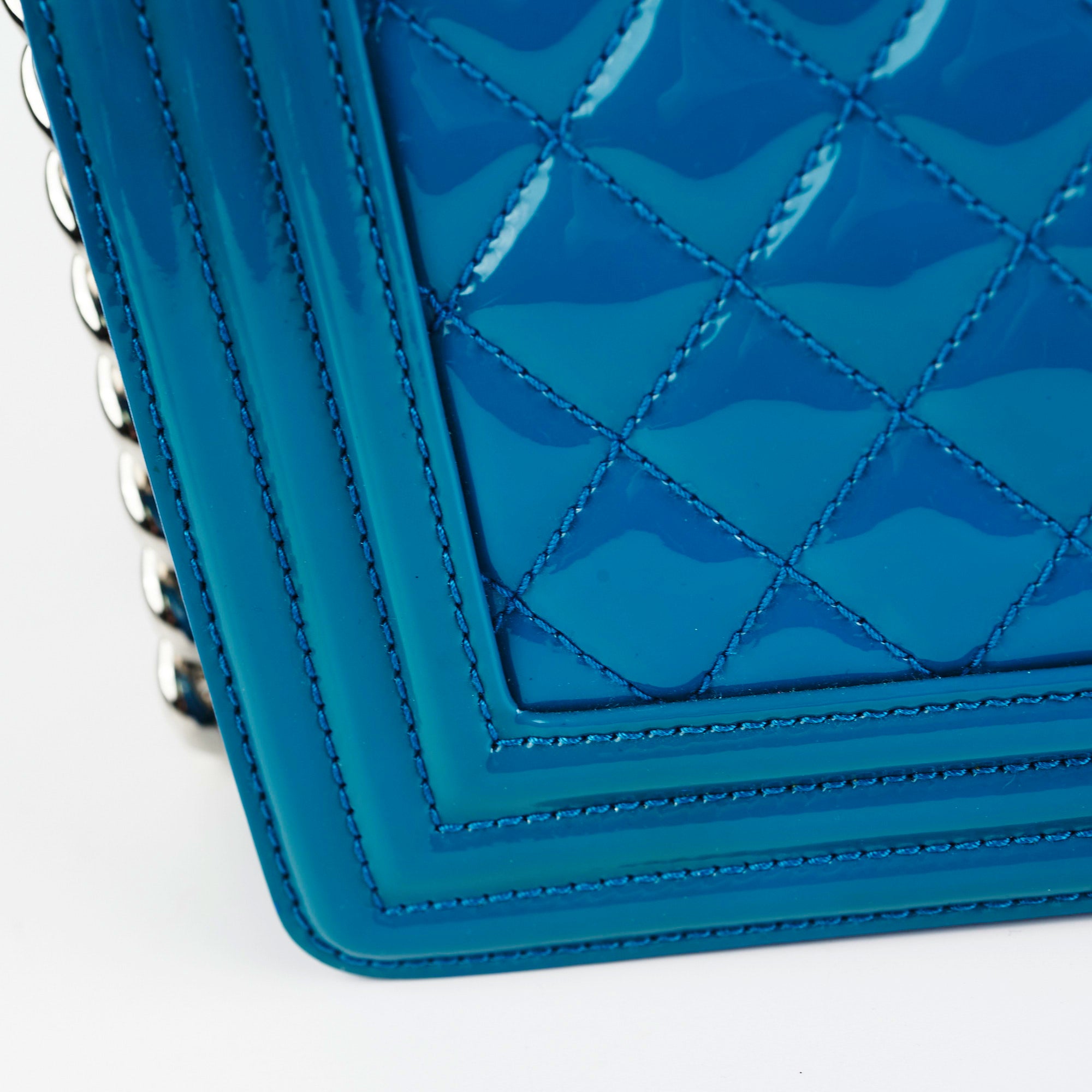 Chanel Boy Old Medium Handbag in Turquoise Blue Patent Leather - Perfect for Evening Events, Parties & Luxury Fashion Accessories