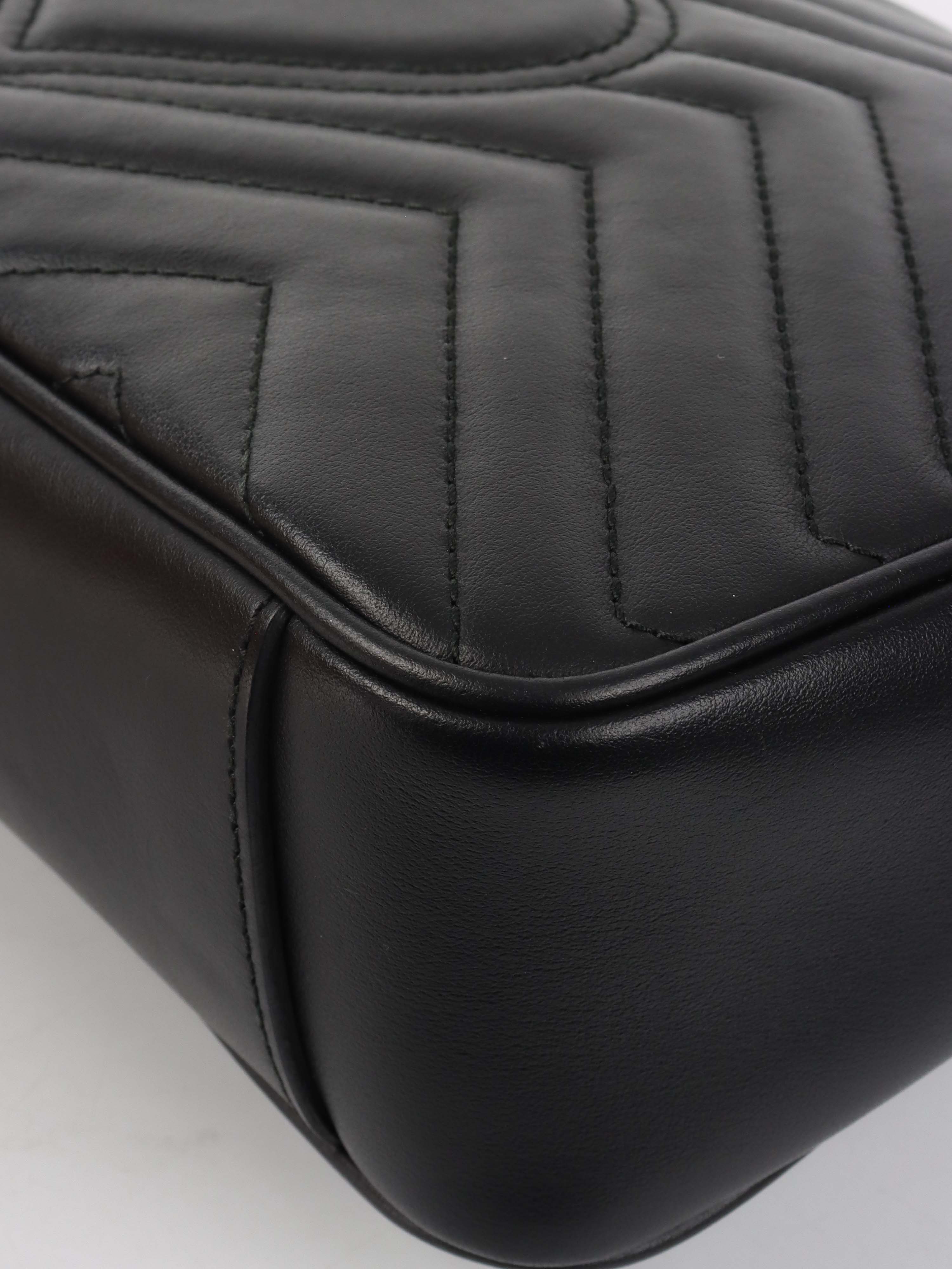 Gucci Black Small Marmont Shoulder Bag for Women - Luxury Leather Crossbody Purse with Chain Strap, Perfect for Date Night & Evening Events